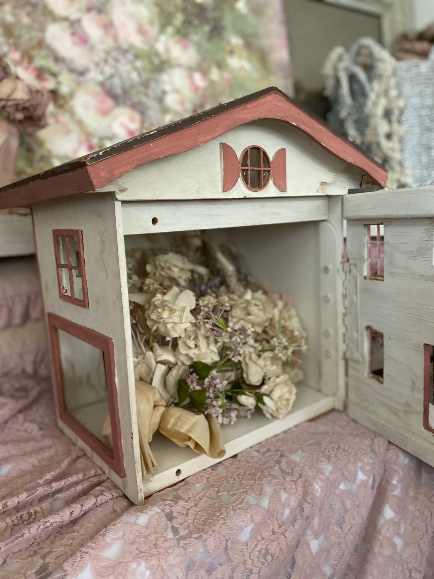 Vintage Rose Cottage Doll House