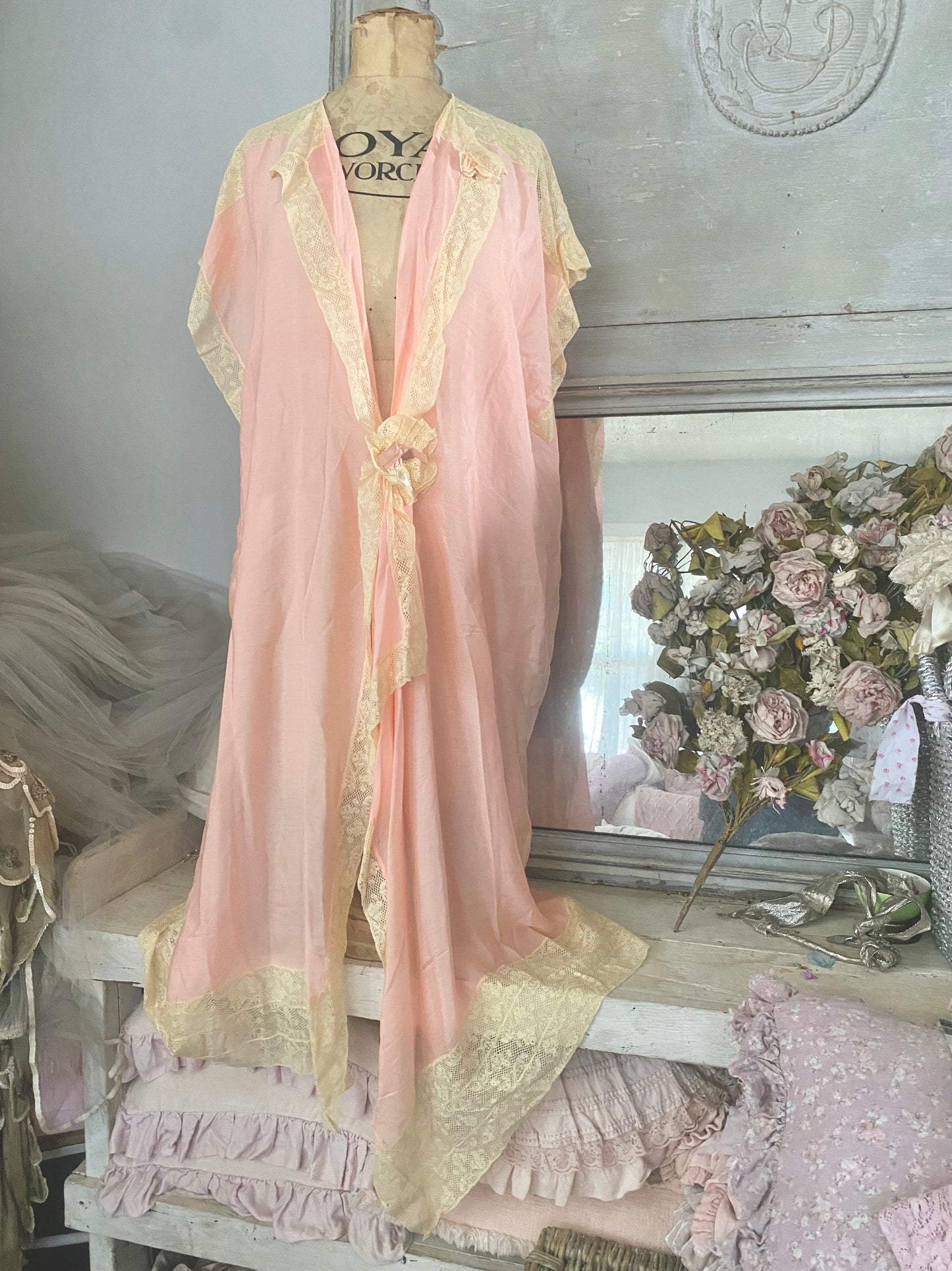 Antique 1920s Pink Silk Ribbonwork Dressing Gown
