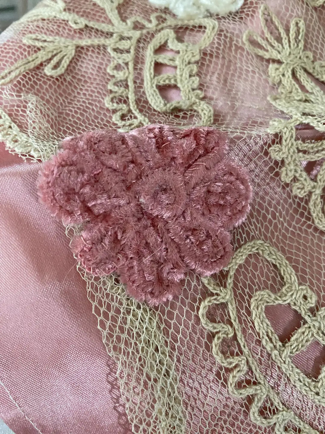 Boudoir Set Vintage Lace Pink Panels Chenille Flowers