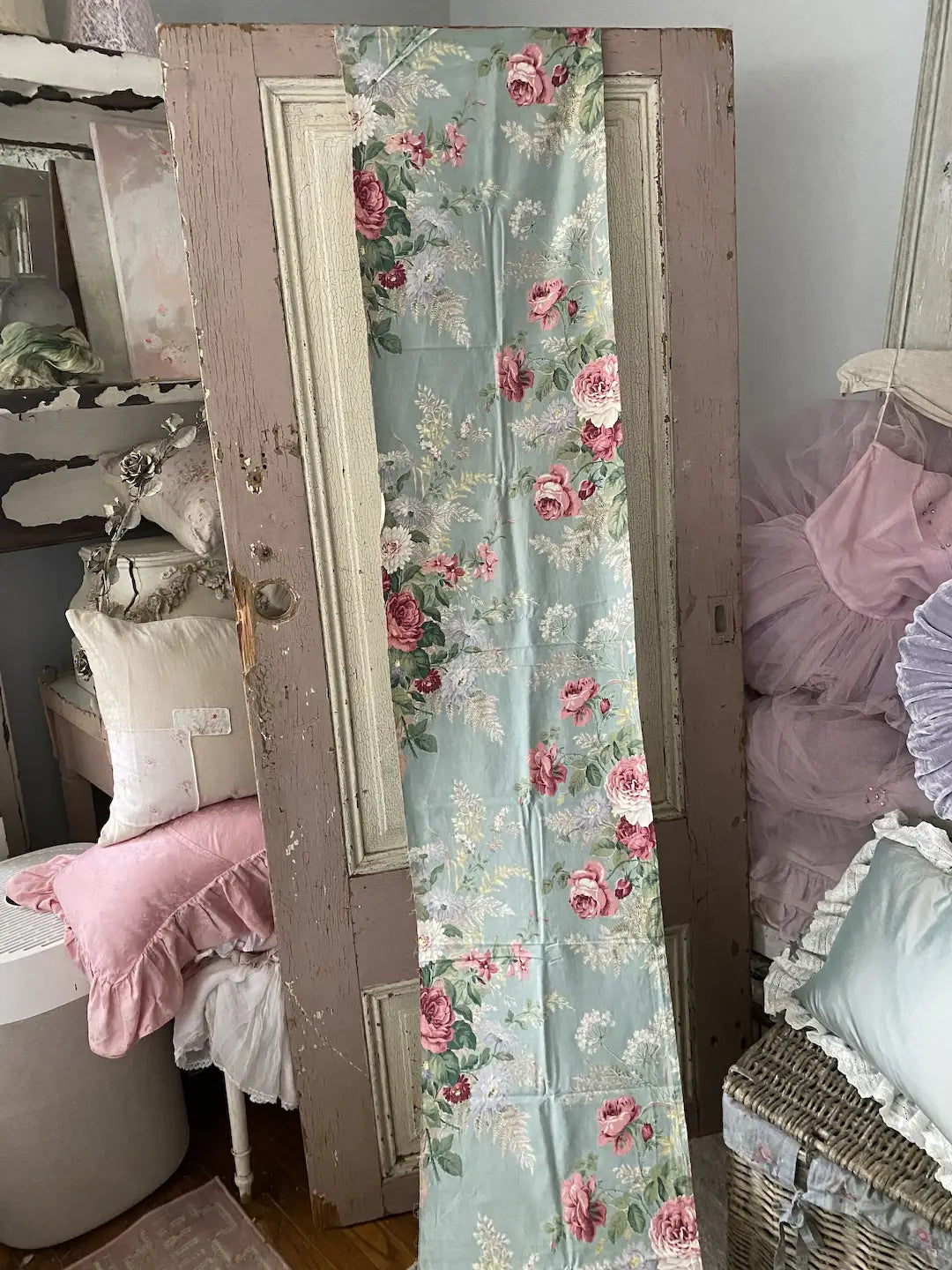 Vintage Fabric Blue Cabbage Roses