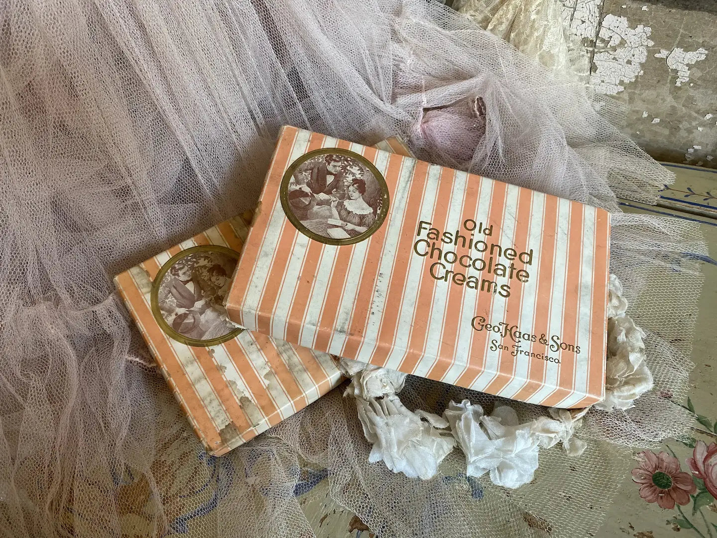 Set Vintage Chocolate Candy Box