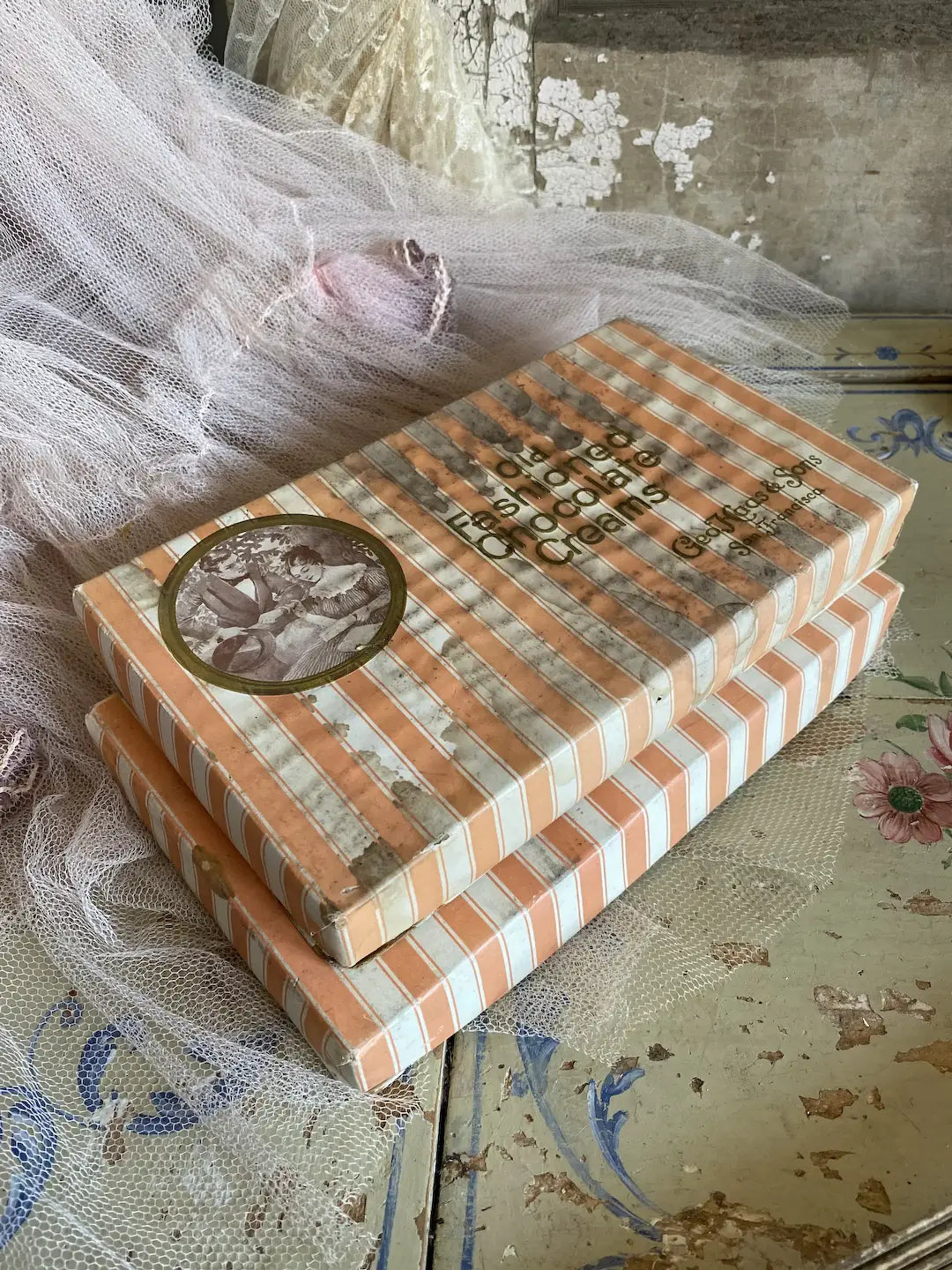 Set Vintage Chocolate Candy Box