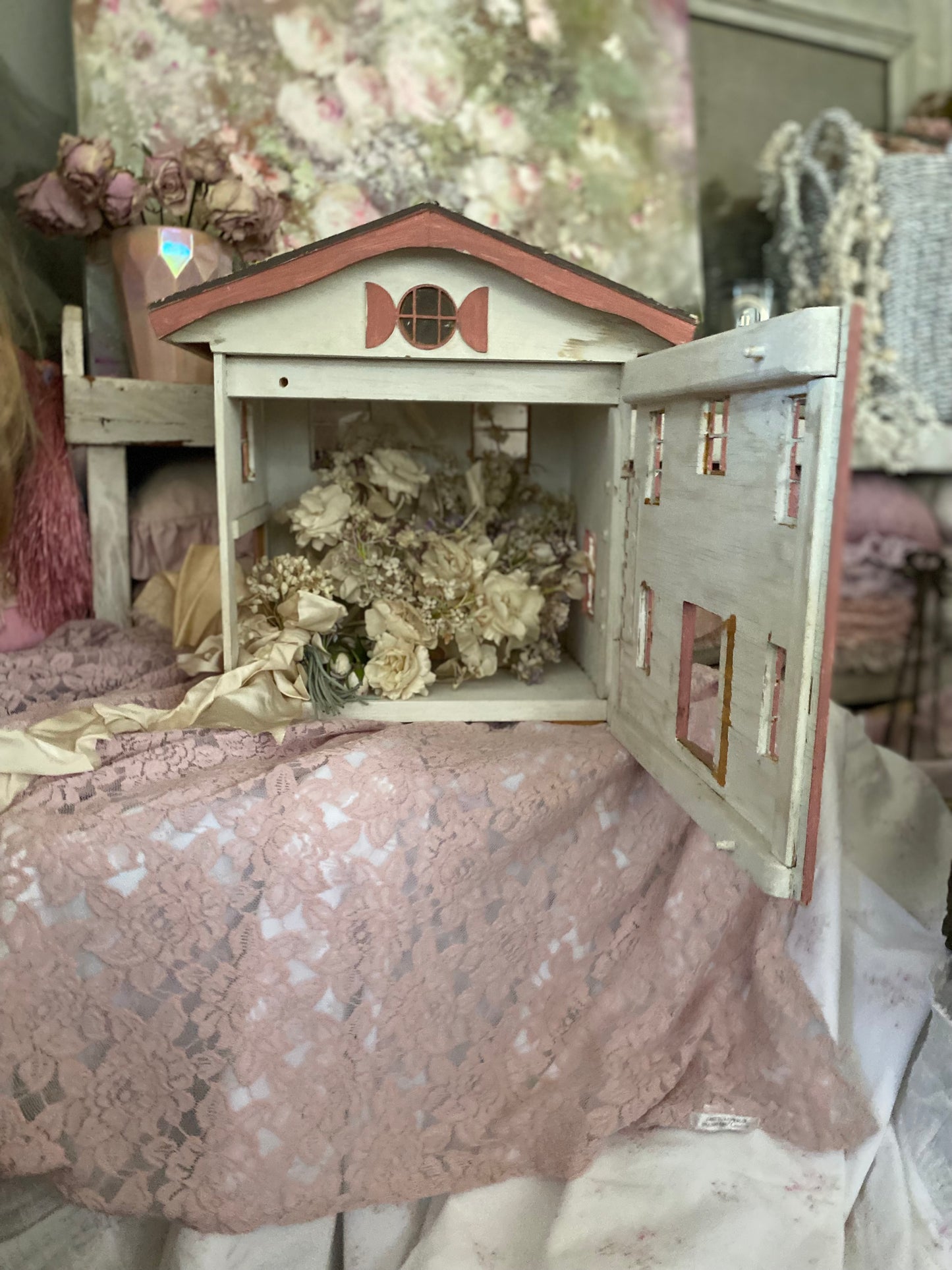 Vintage Rose Cottage Doll House
