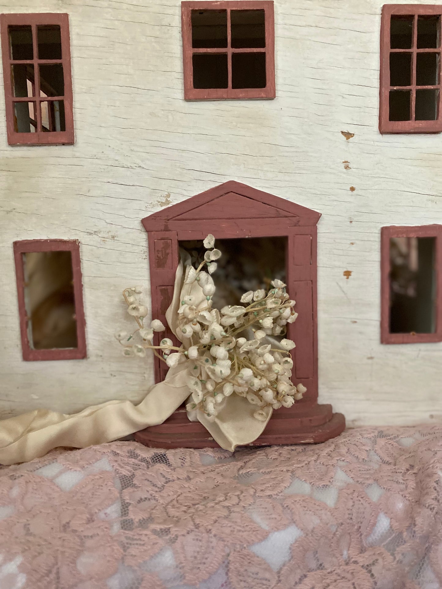 Vintage Rose Cottage Doll House