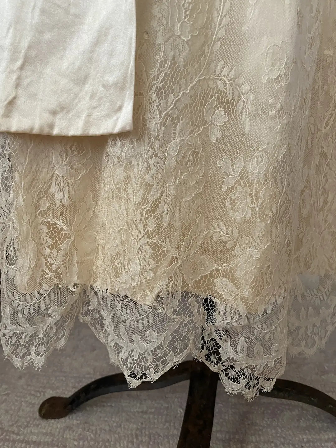 Antique 1920s Wedding Dress Silk Chantilly Lace