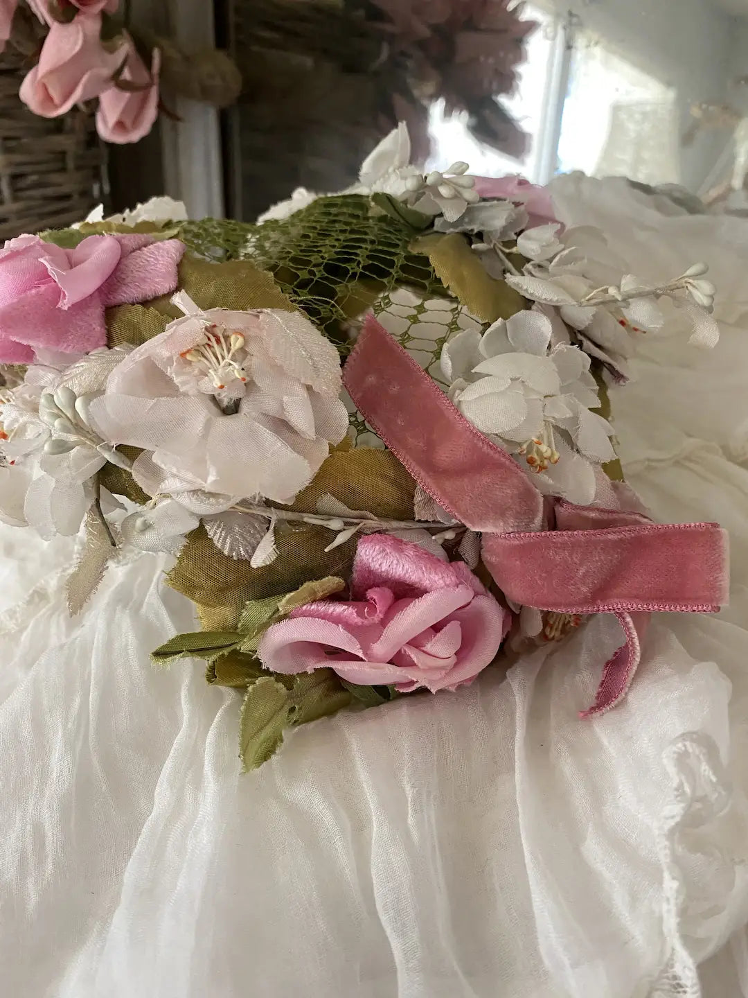 Vintage Millinery Hat Pink White Flowers Roses