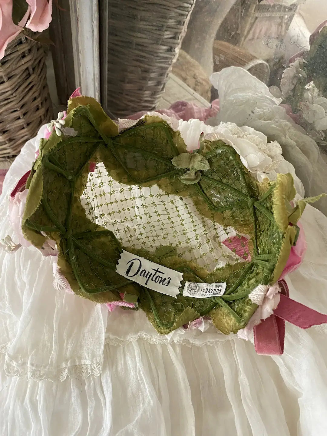 Vintage Millinery Hat Pink White Flowers Roses