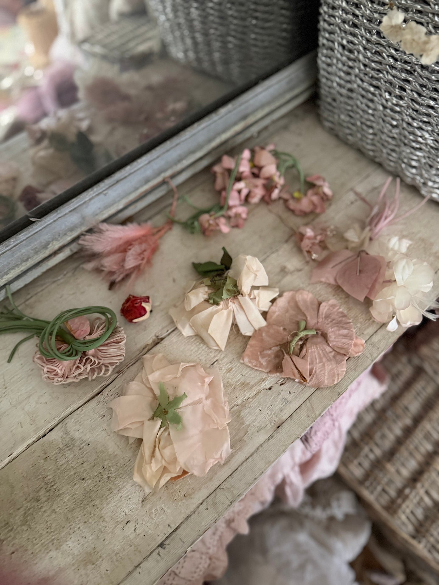 Collection Antique Vintage Millinery Flowers Pink