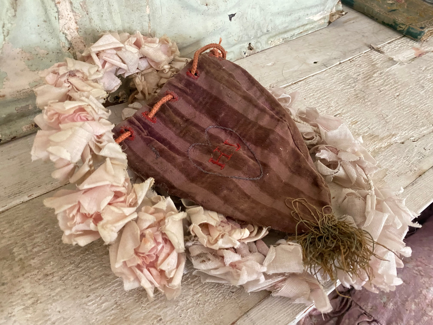 Antique c1790 Velvet Heart Pouch