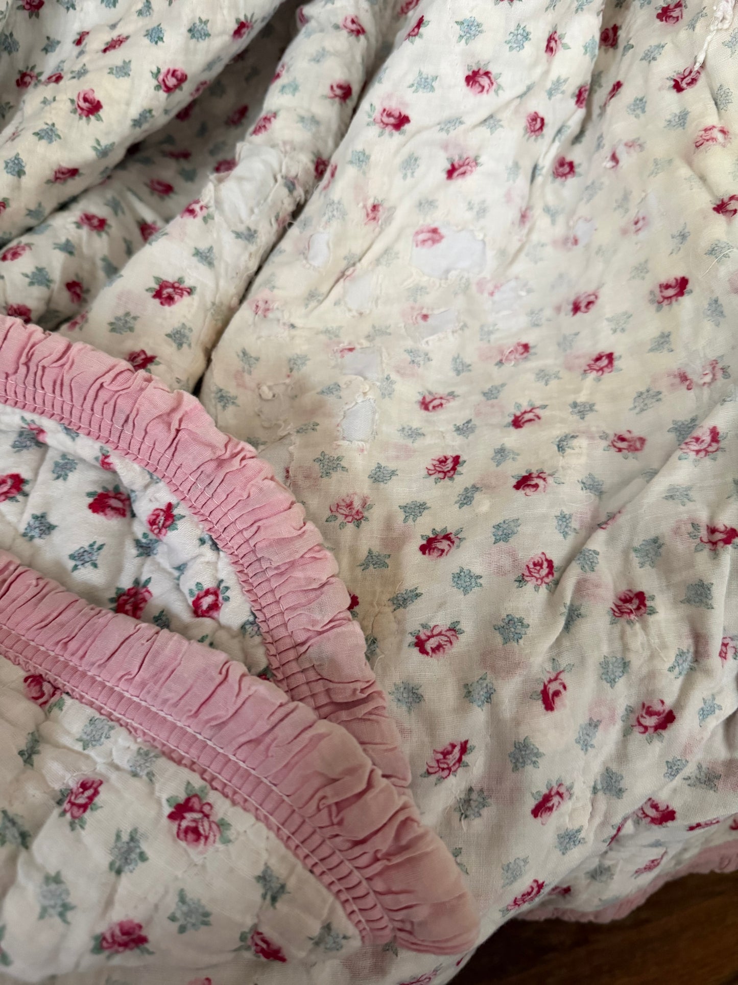 Vintage Pink Rose Ruffed Blanket