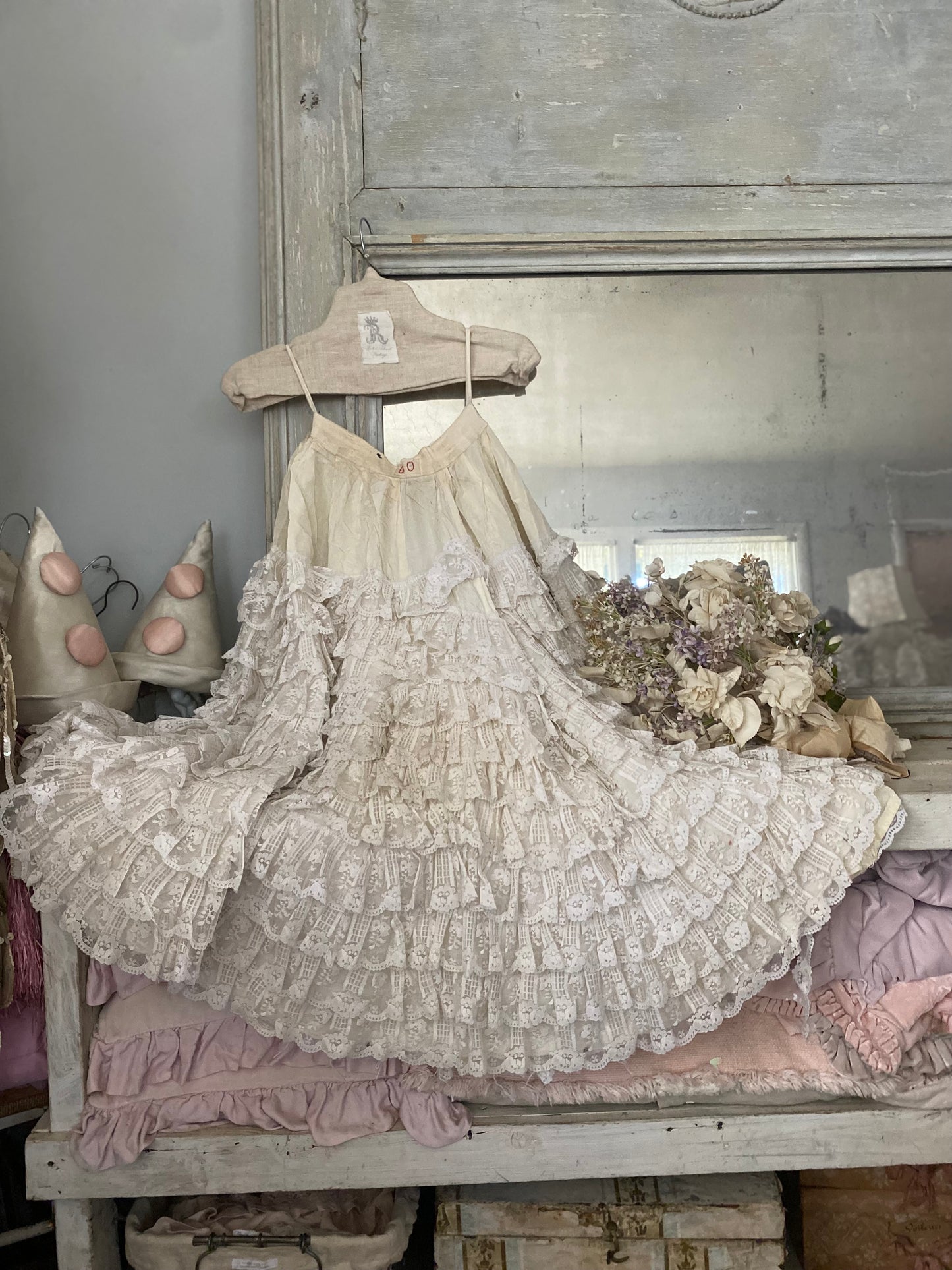 RARE Antique French Ruffled Lace Theater Ballet Skirt N0.00