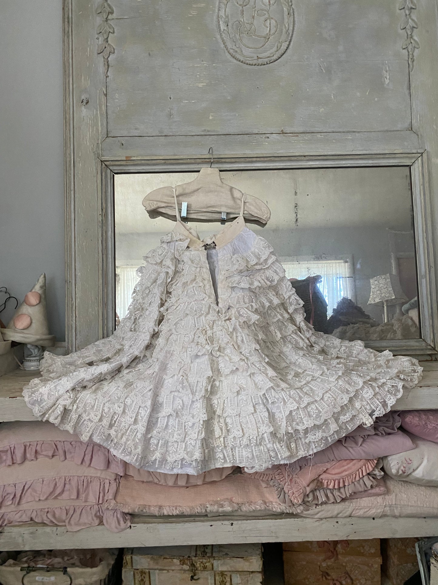 RARE Antique French Ruffled Lace Theater Ballet Skirt N0.6