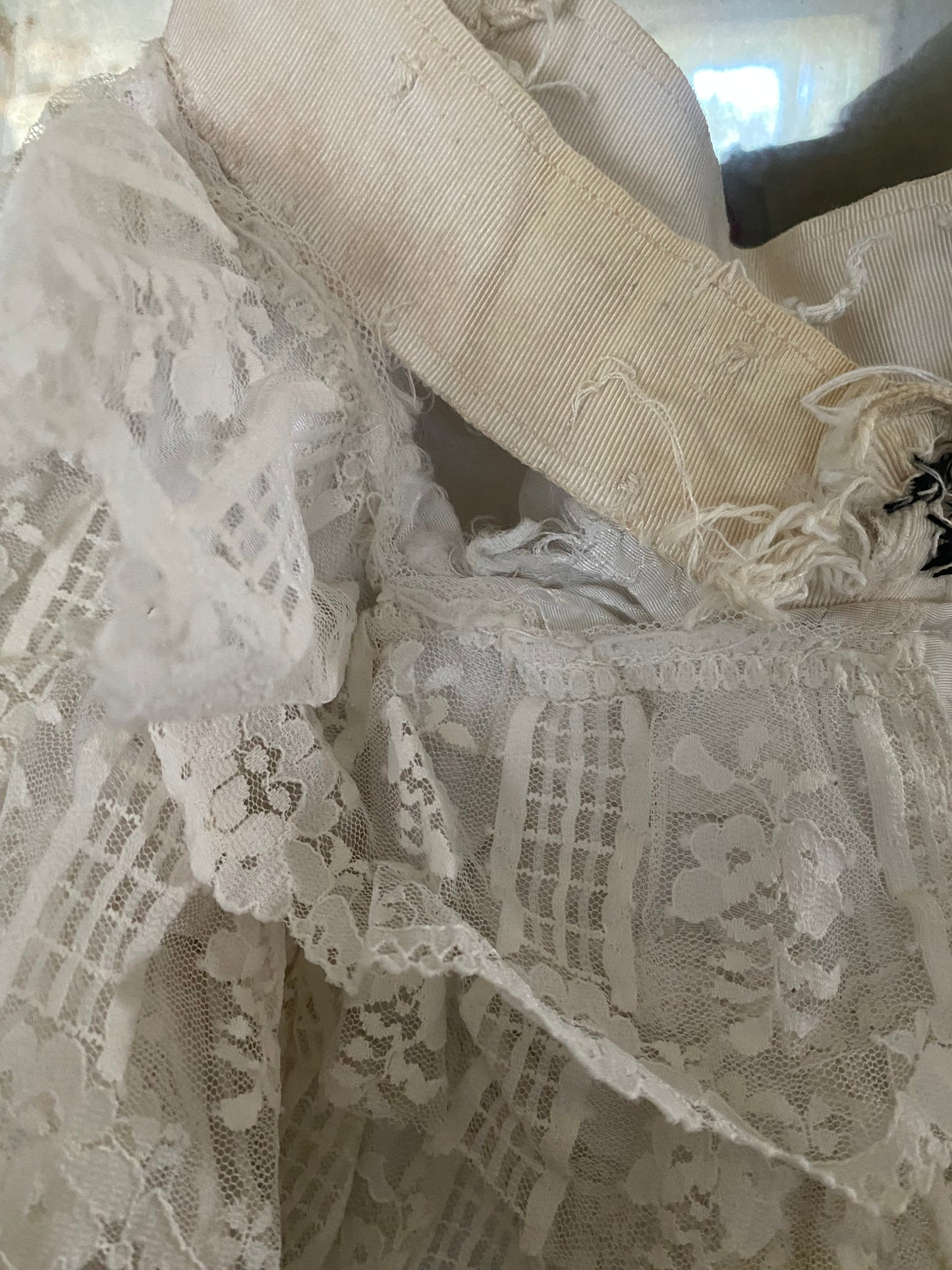 RARE Antique French Ruffled Lace Theater Ballet Skirt N0.6