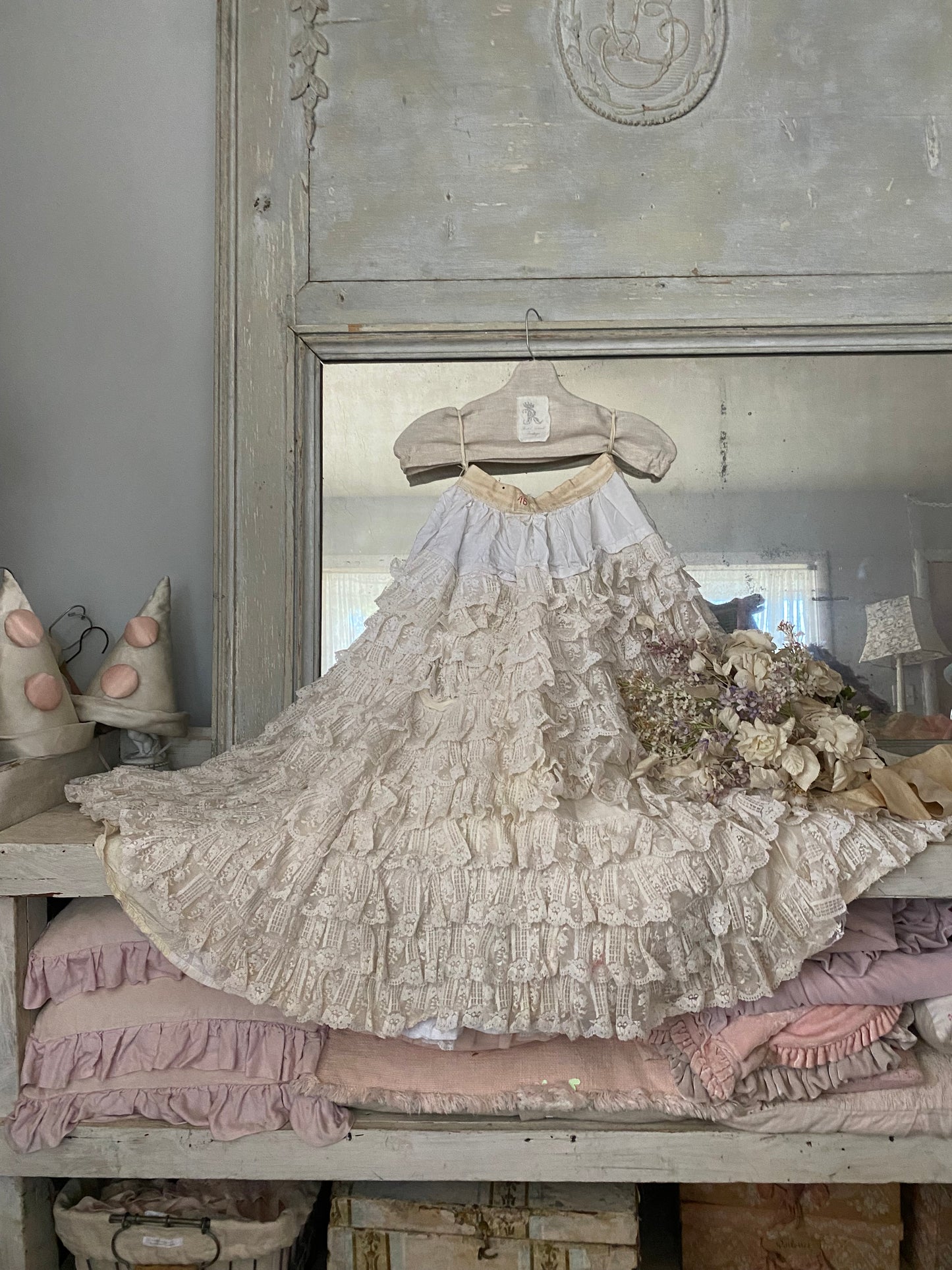 RARE Antique French Ruffled Lace Theater Ballet Skirt N0.16