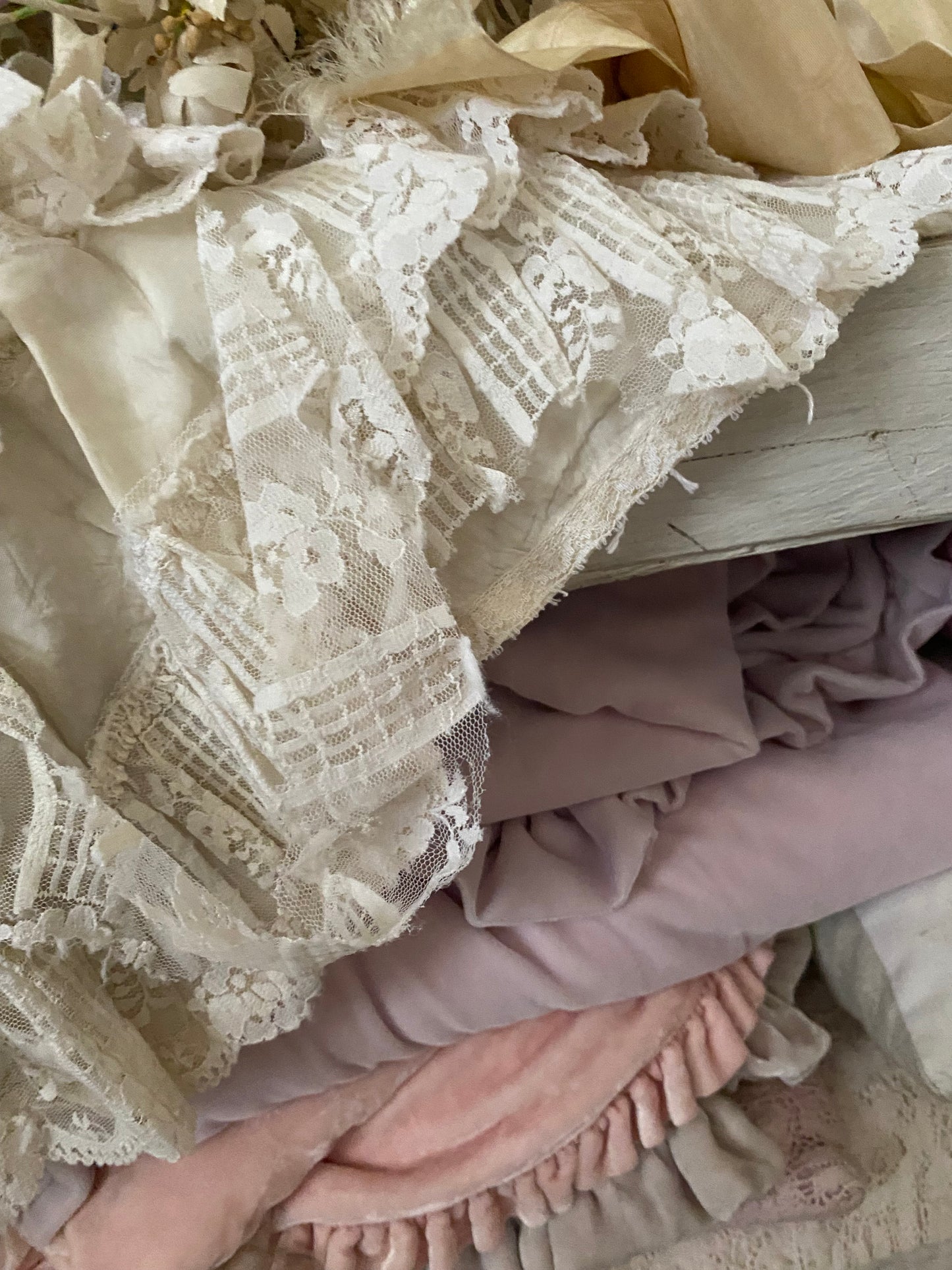 RARE Antique French Ruffled Lace Theater Ballet Skirt N0.16