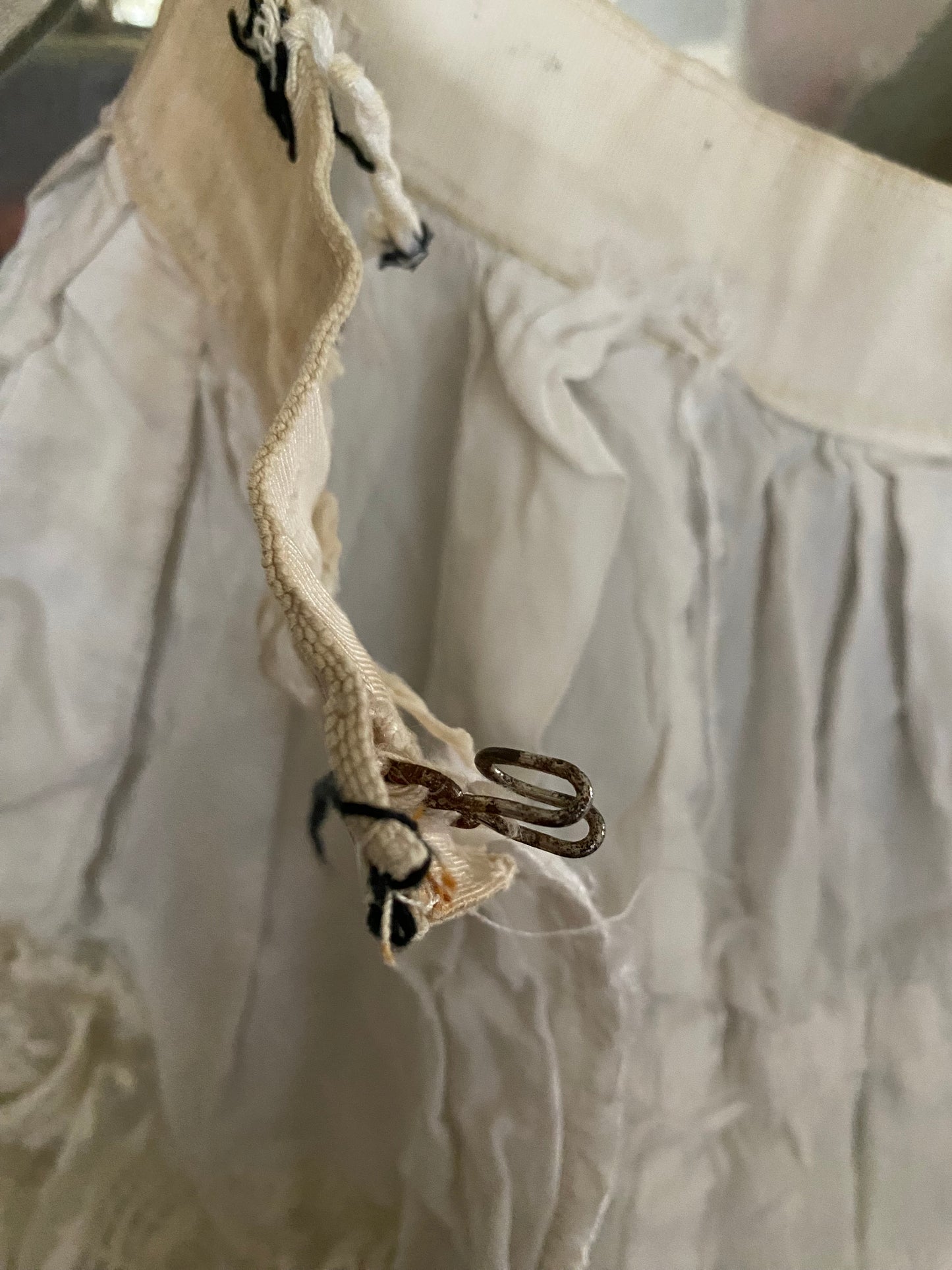 RARE Antique French Ruffled Lace Theater Ballet Skirt N0.16