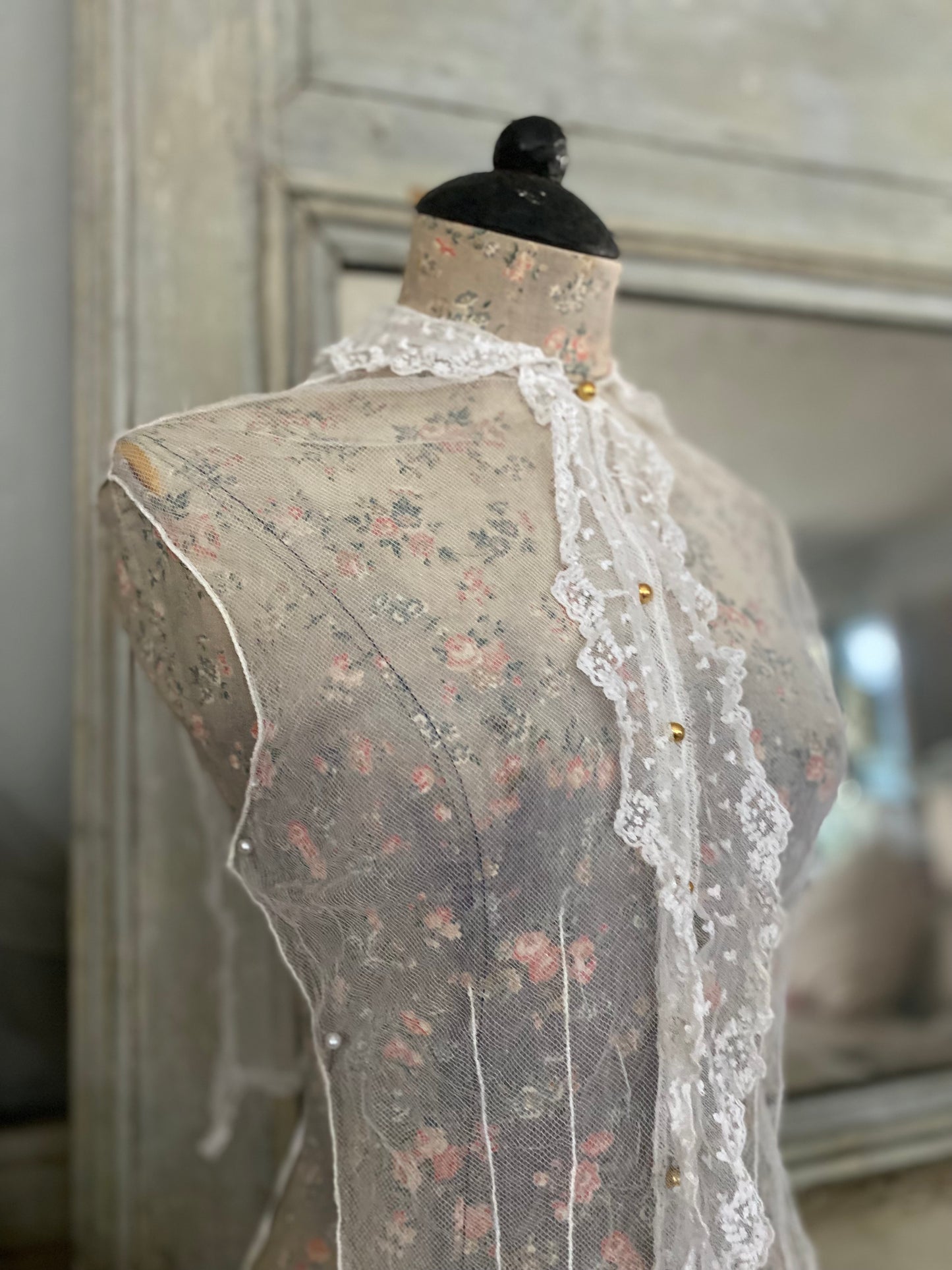 Antique Ruffled Lace Dickey