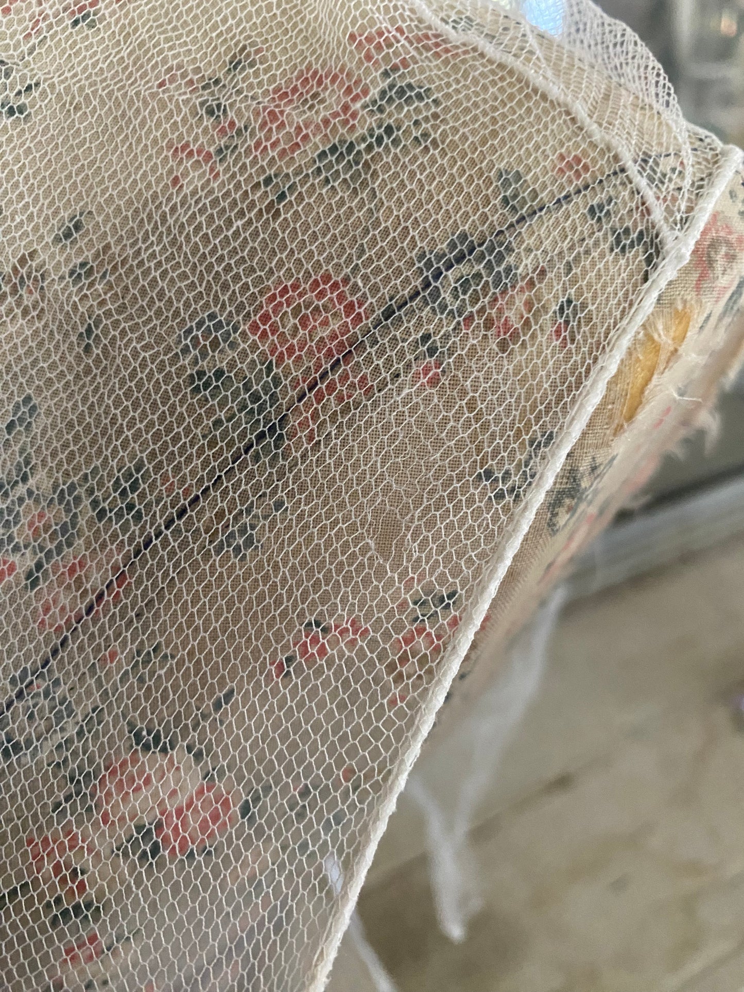 Antique Ruffled Lace Dickey