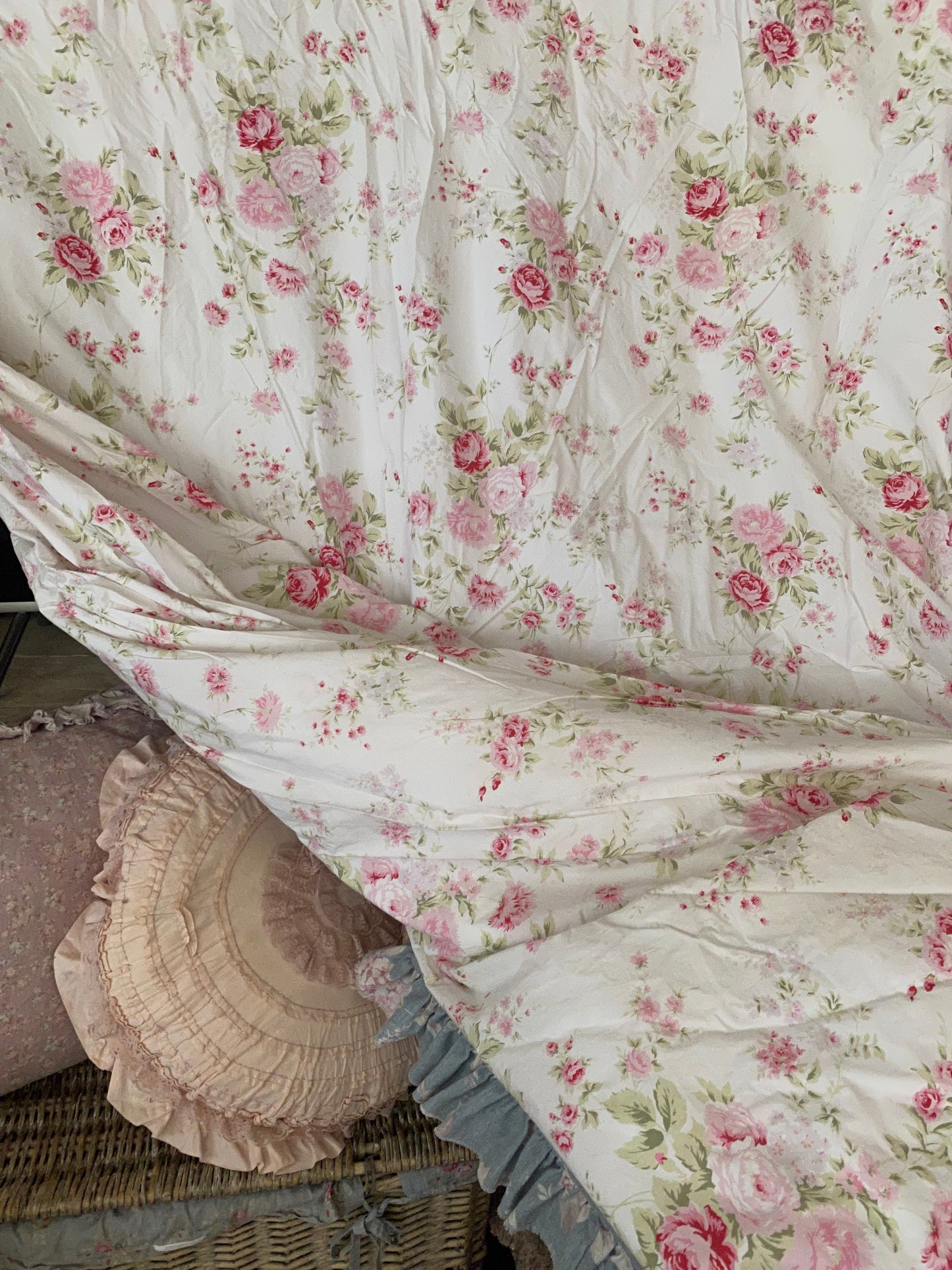 Rachel Ashwell Shabby Chic Couture Wildflower Queen Duvet