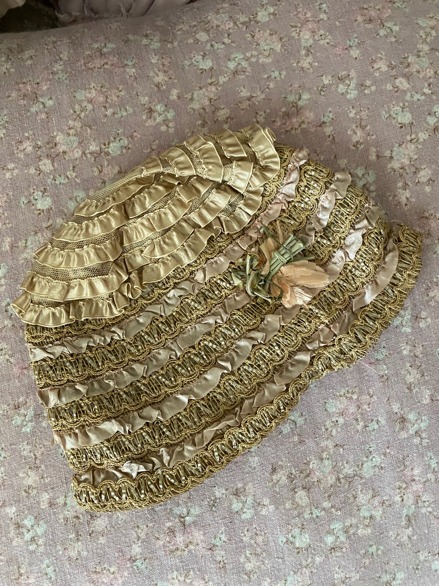 Antique 1920s Hat Cloche Lace Pink Ribbon