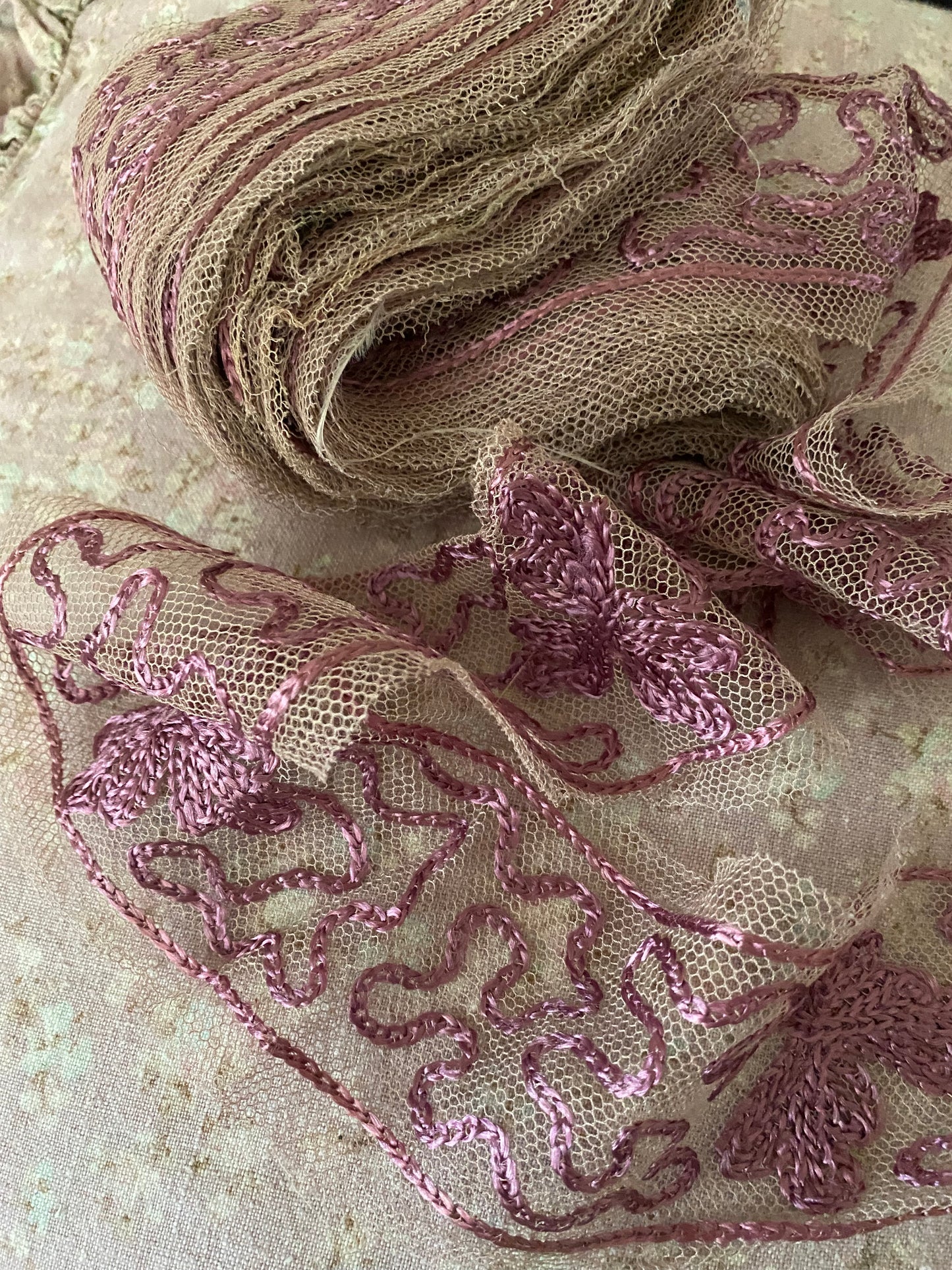 Antique Purple Mauve Silk Embroidered Tulle Lace Trim