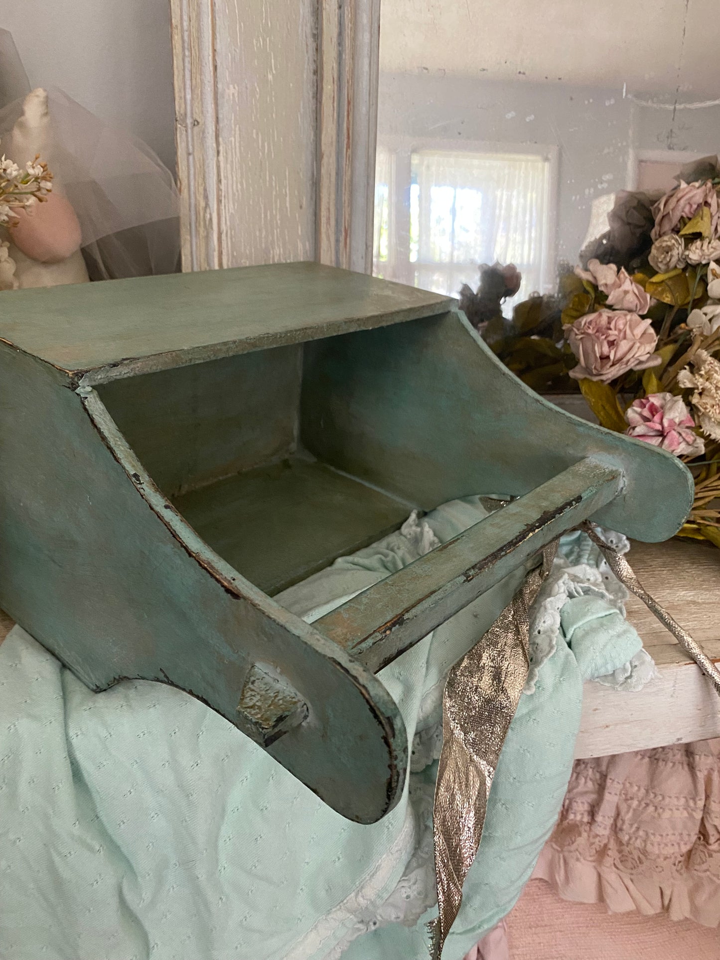 Vintage Chippy Painted Wood Caddy