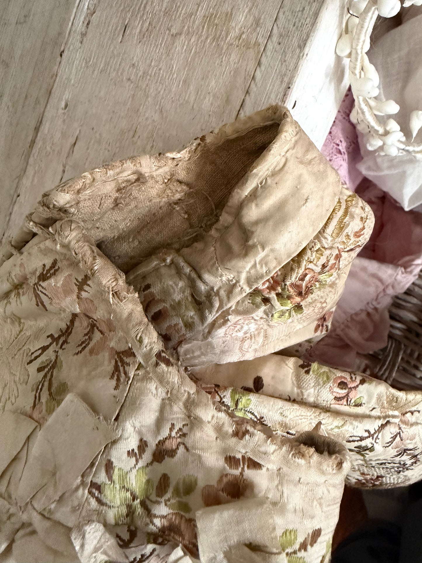 Antique Museum Quality 18th Century 1700's Stays Bodice Corset Floral Silk