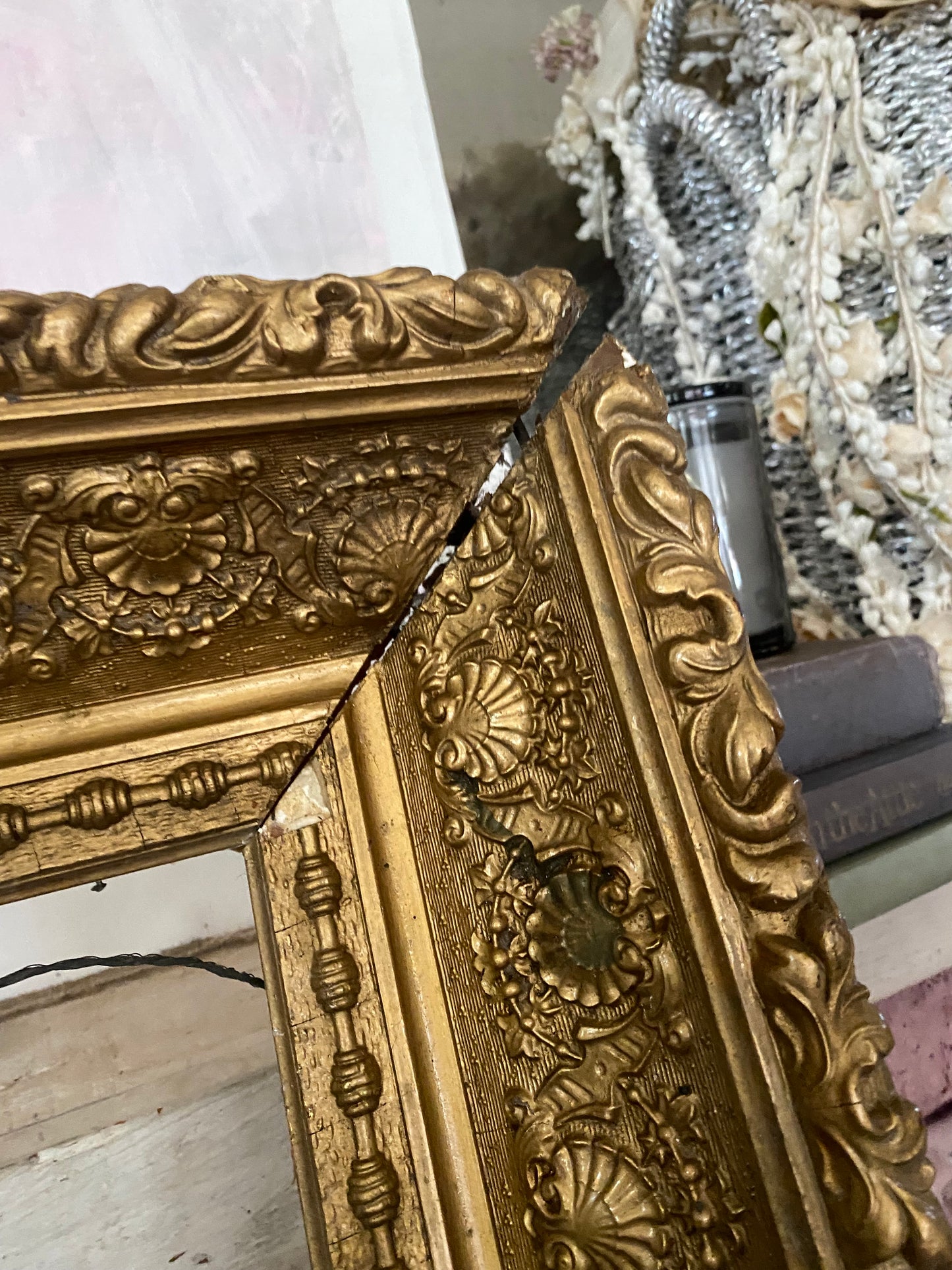 Antique Italian Gold Gesso Shell Frame
