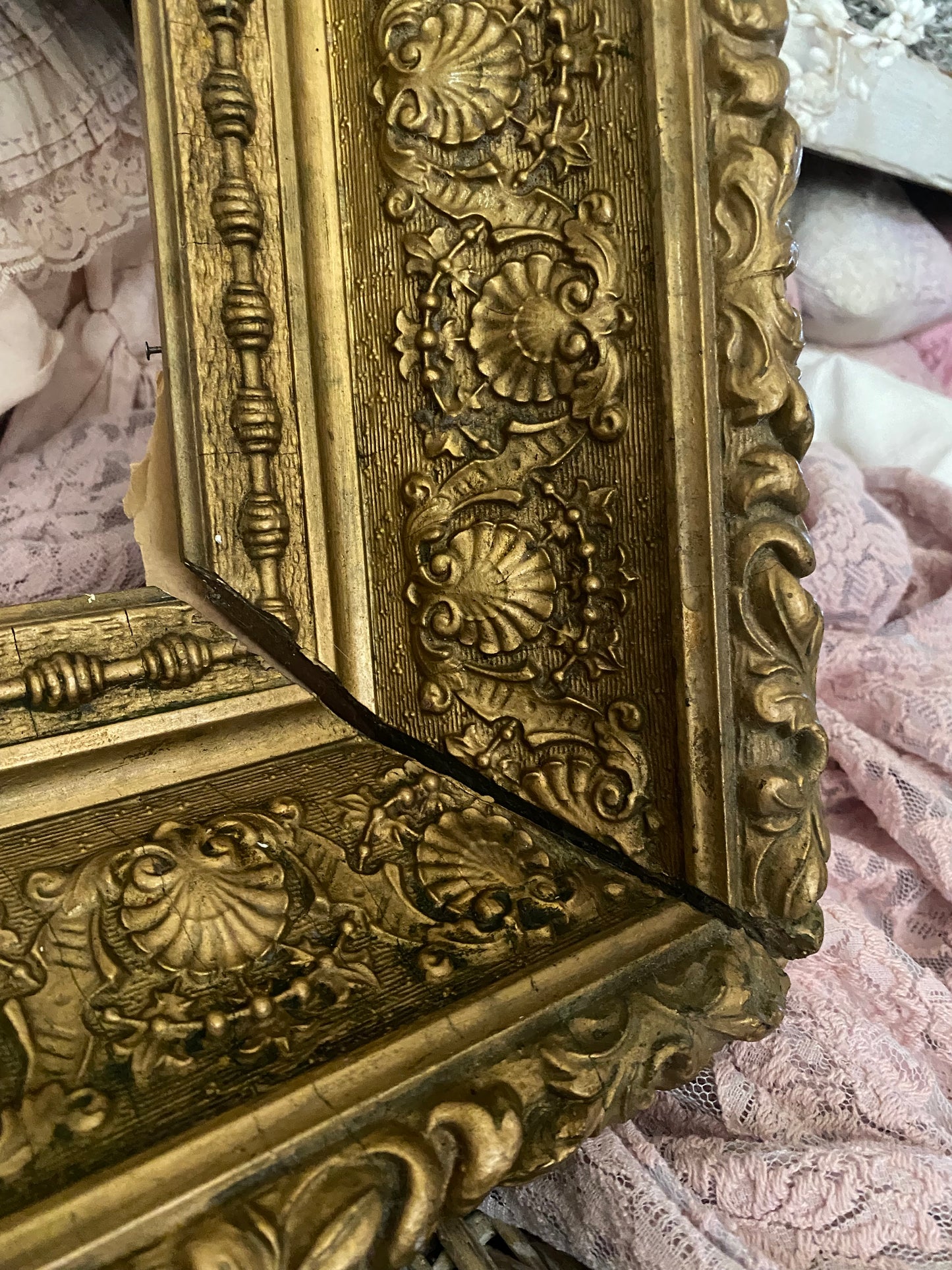 Antique Italian Gold Gesso Shell Frame