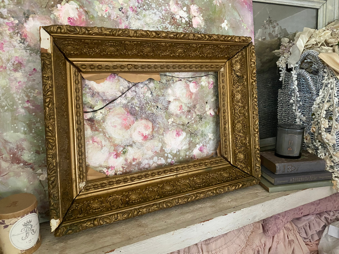 Antique Italian Gold Gesso Shell Frame