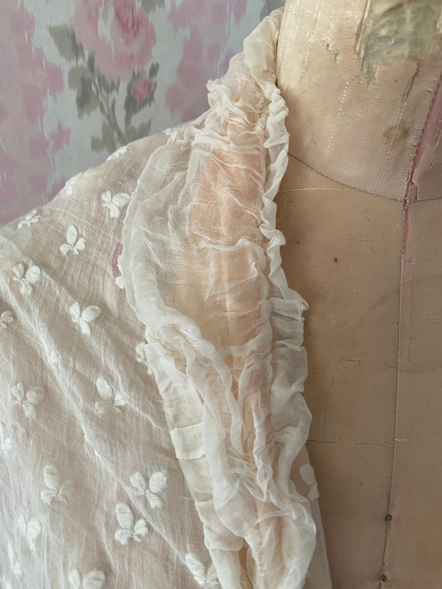 Antique White Pink Shawl