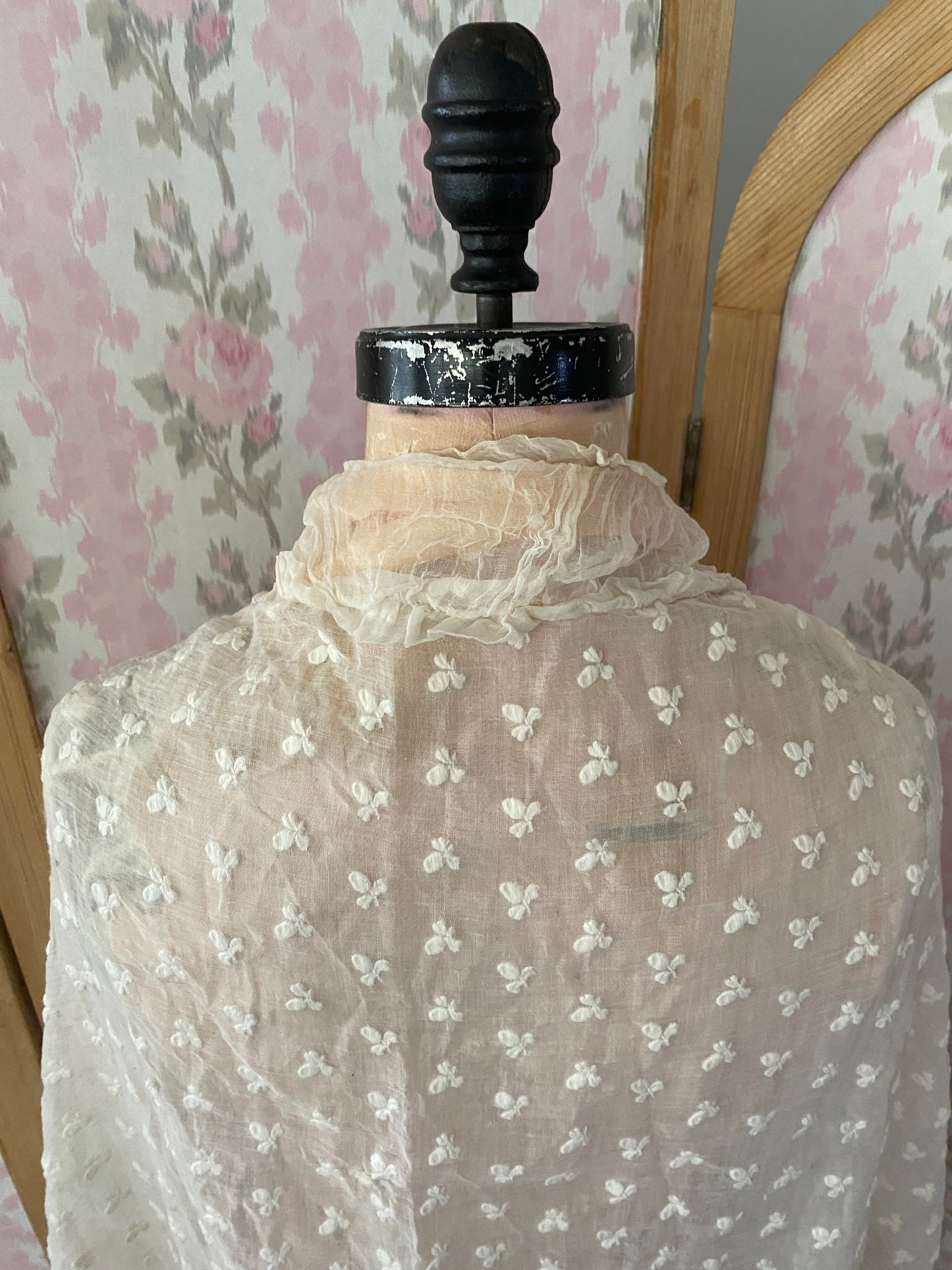 Antique White Pink Shawl