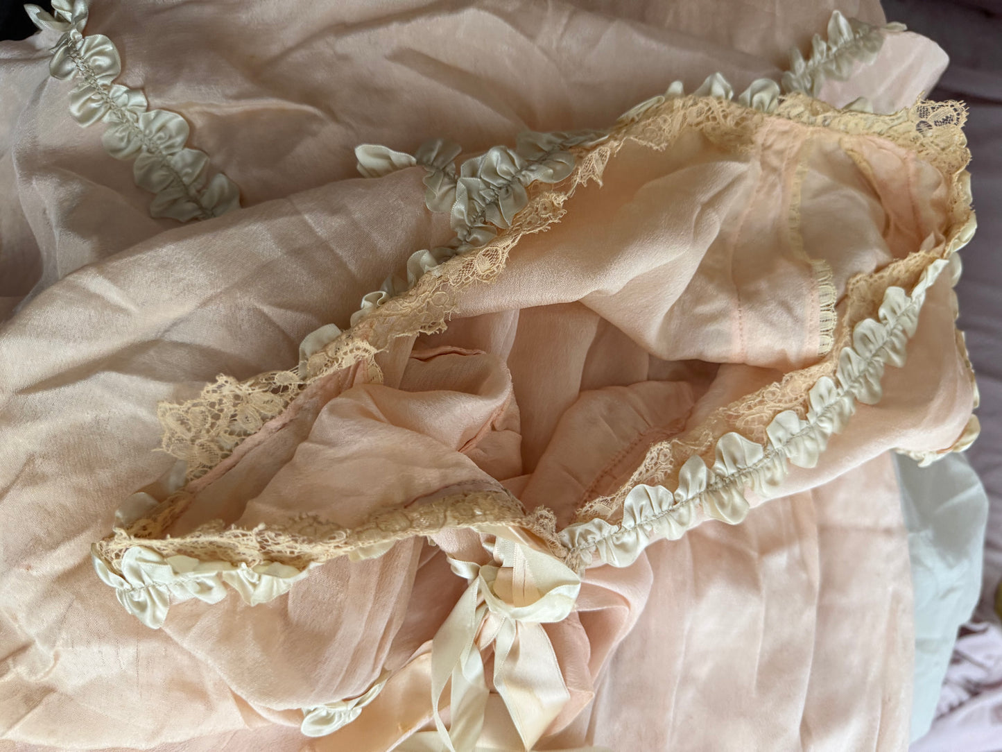 Antique 1920's Pink Silk Ruched Ribbonwork Lace Nightgown Robe