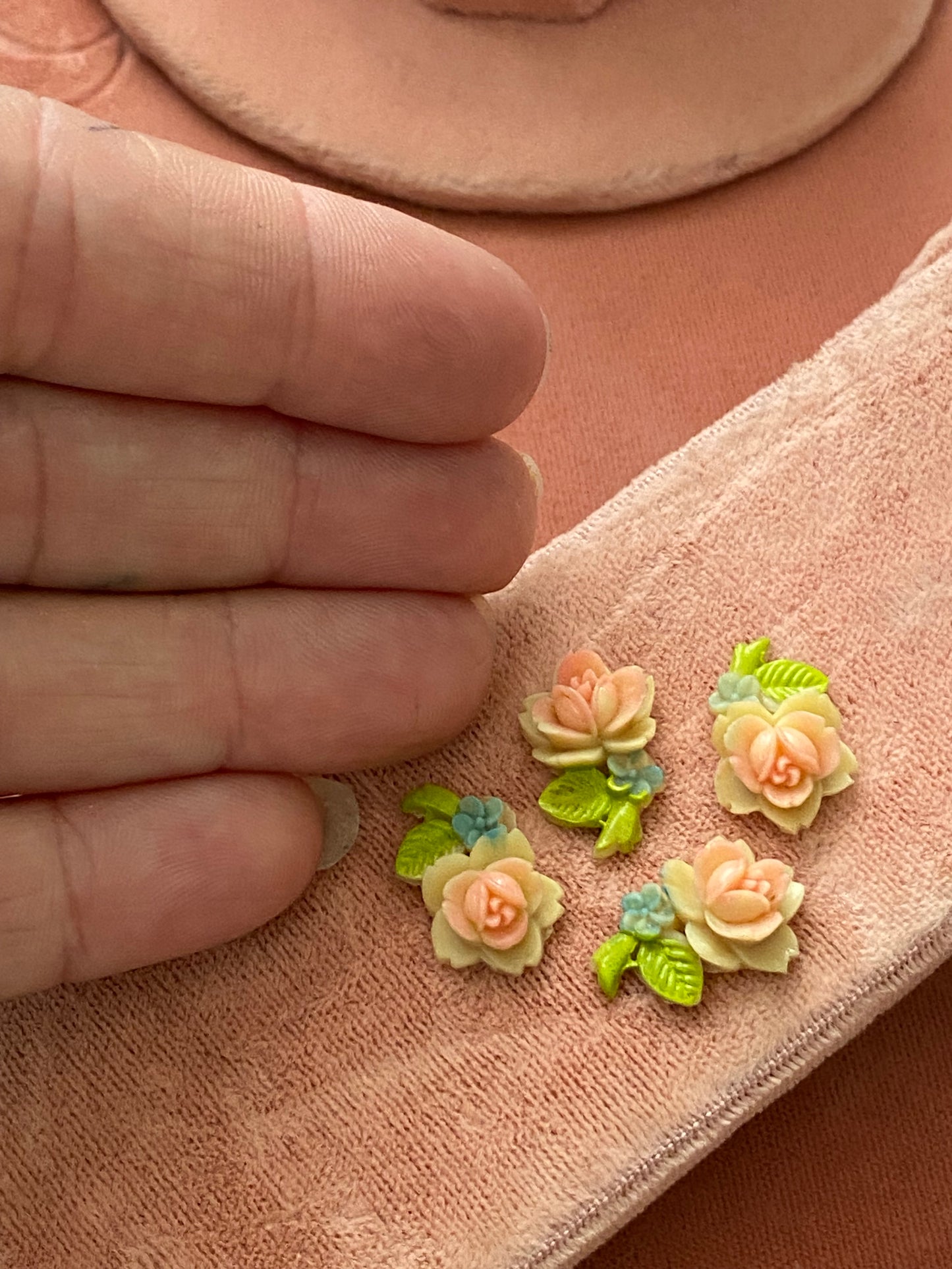 Collection Vintage Carved Jewelry Roses