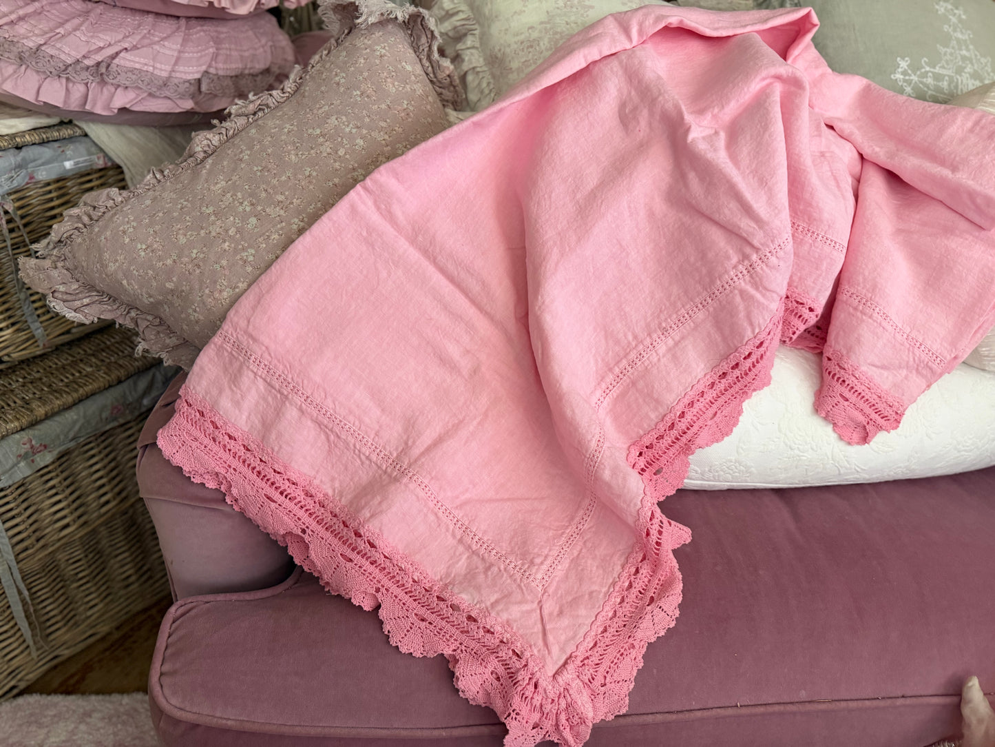 Bella Notte Pink Linen Lace Tablecloth
