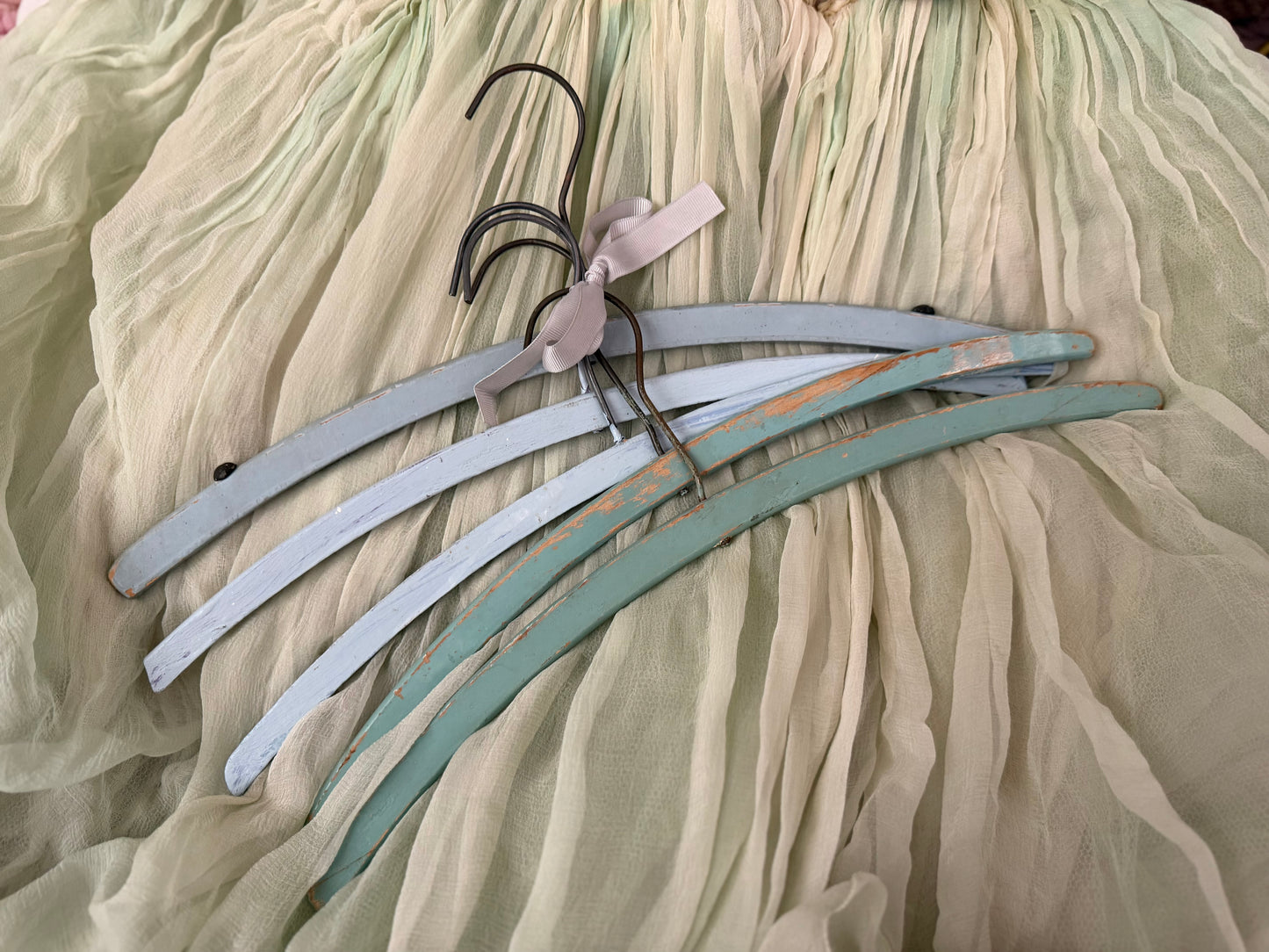 Collection Vintage Hangers