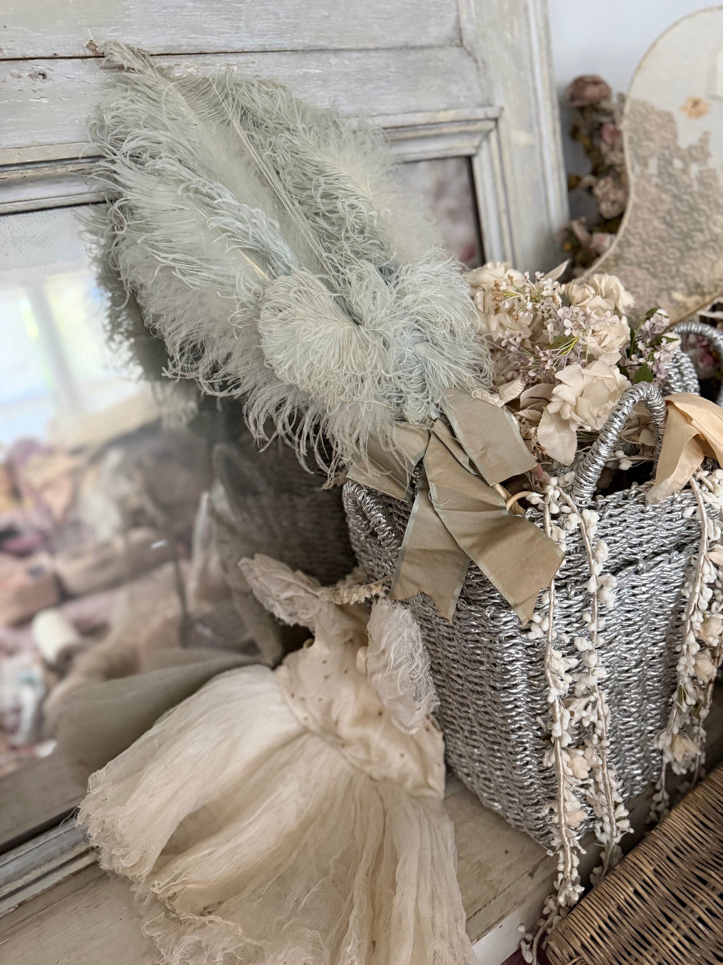 Exquisite Antique Belle Epoque Blue Ostrich Feather Fan Silk Ribbon