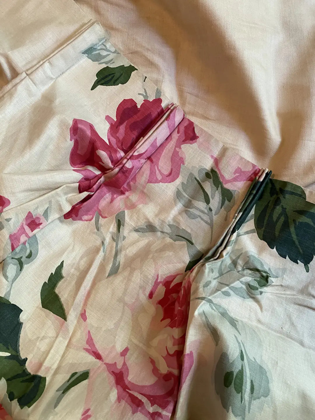 Vintage Bedroom Set Pink Roses Ruffled Coverlet Curtains Bed Canopy Drapes
