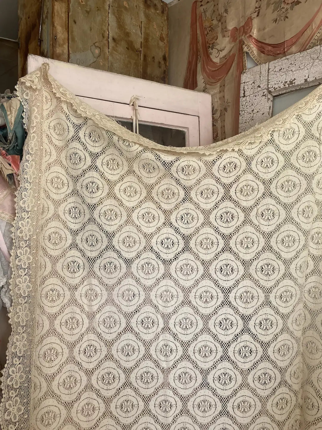 Antique Lace Tablecloth Bedspread Coverlet