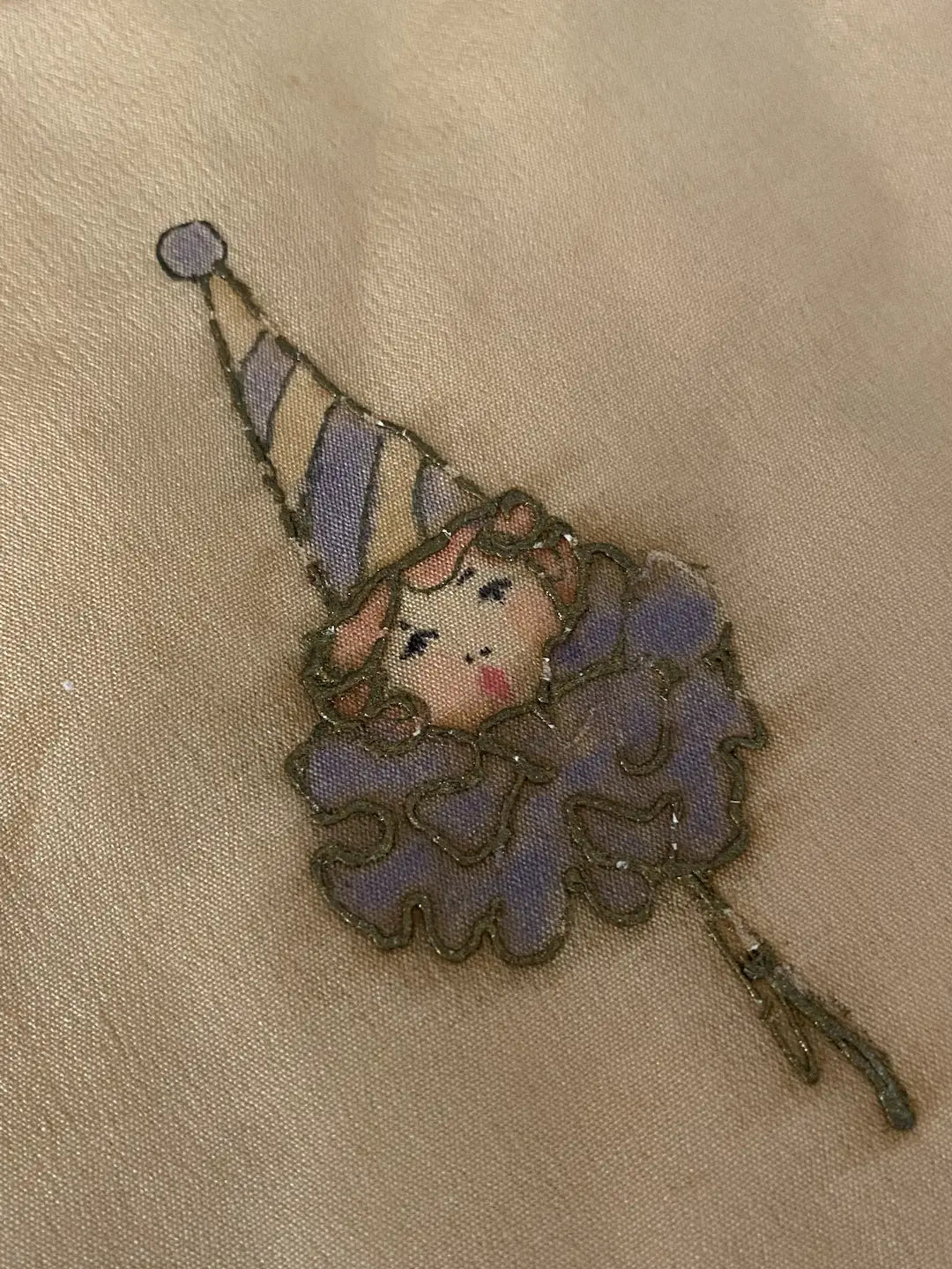 Vintage Holder Peach Lace Pierrot Face