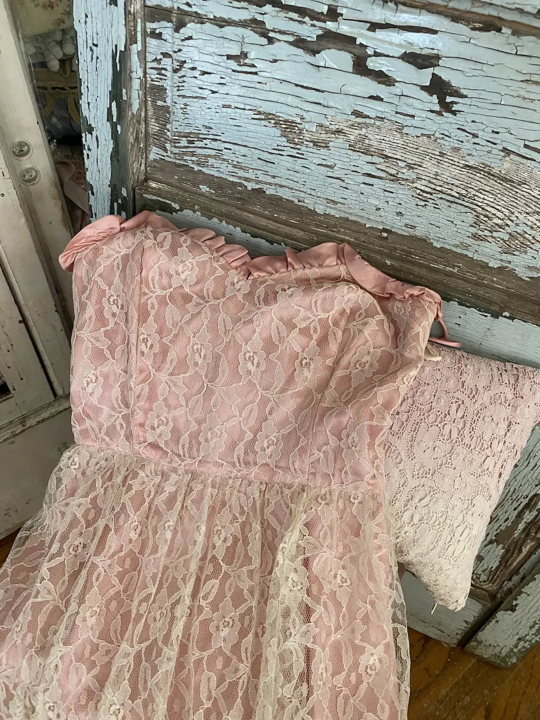 Vintage Pink Lace Prom Dress