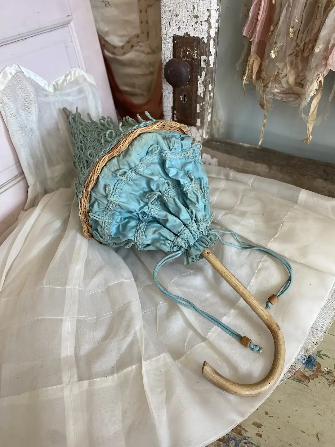 Vintage Wicker Parasol Umbrella Purse