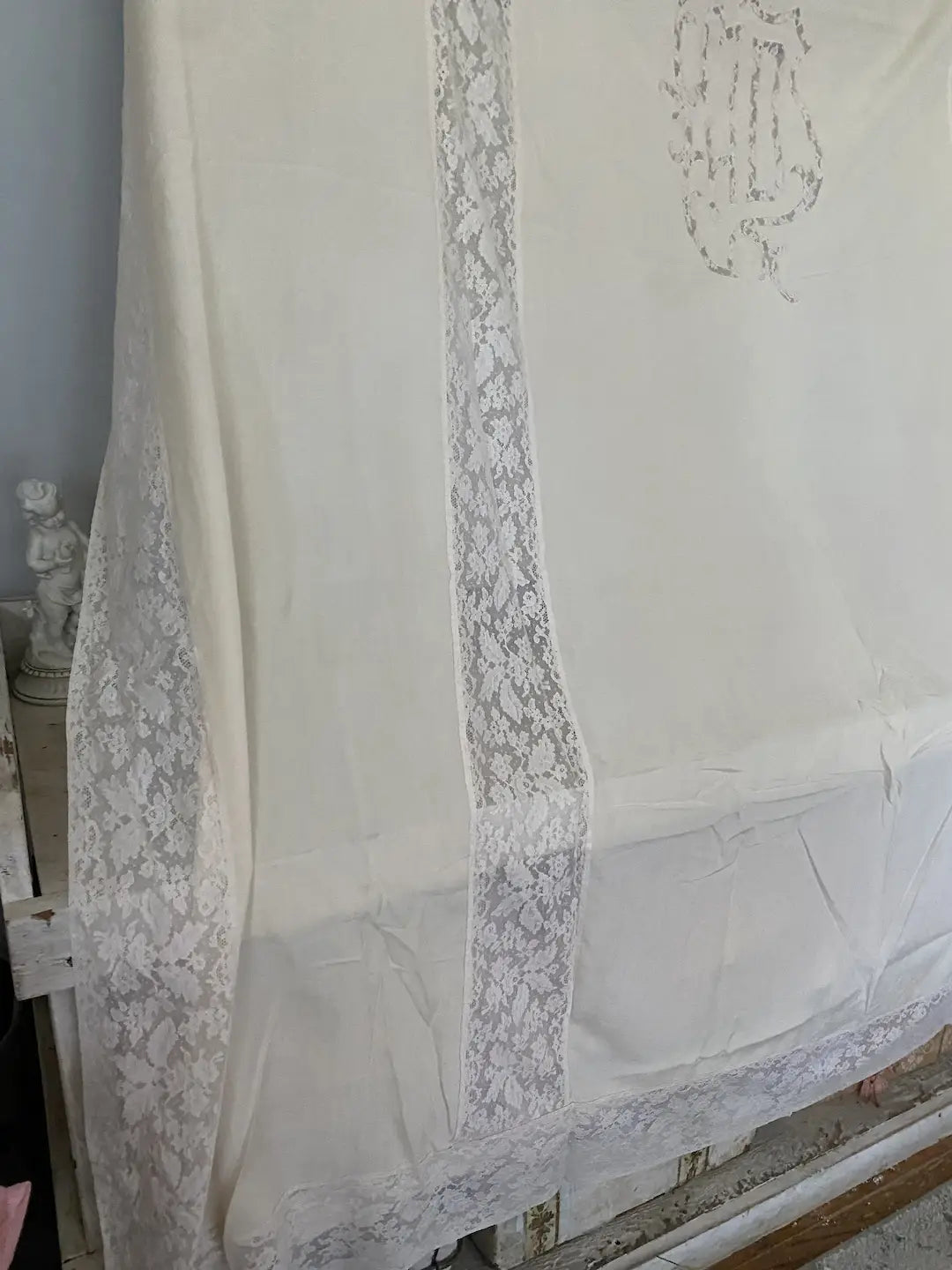 Vintage c1940 Bed Sheet Coverlet Lace Monogram
