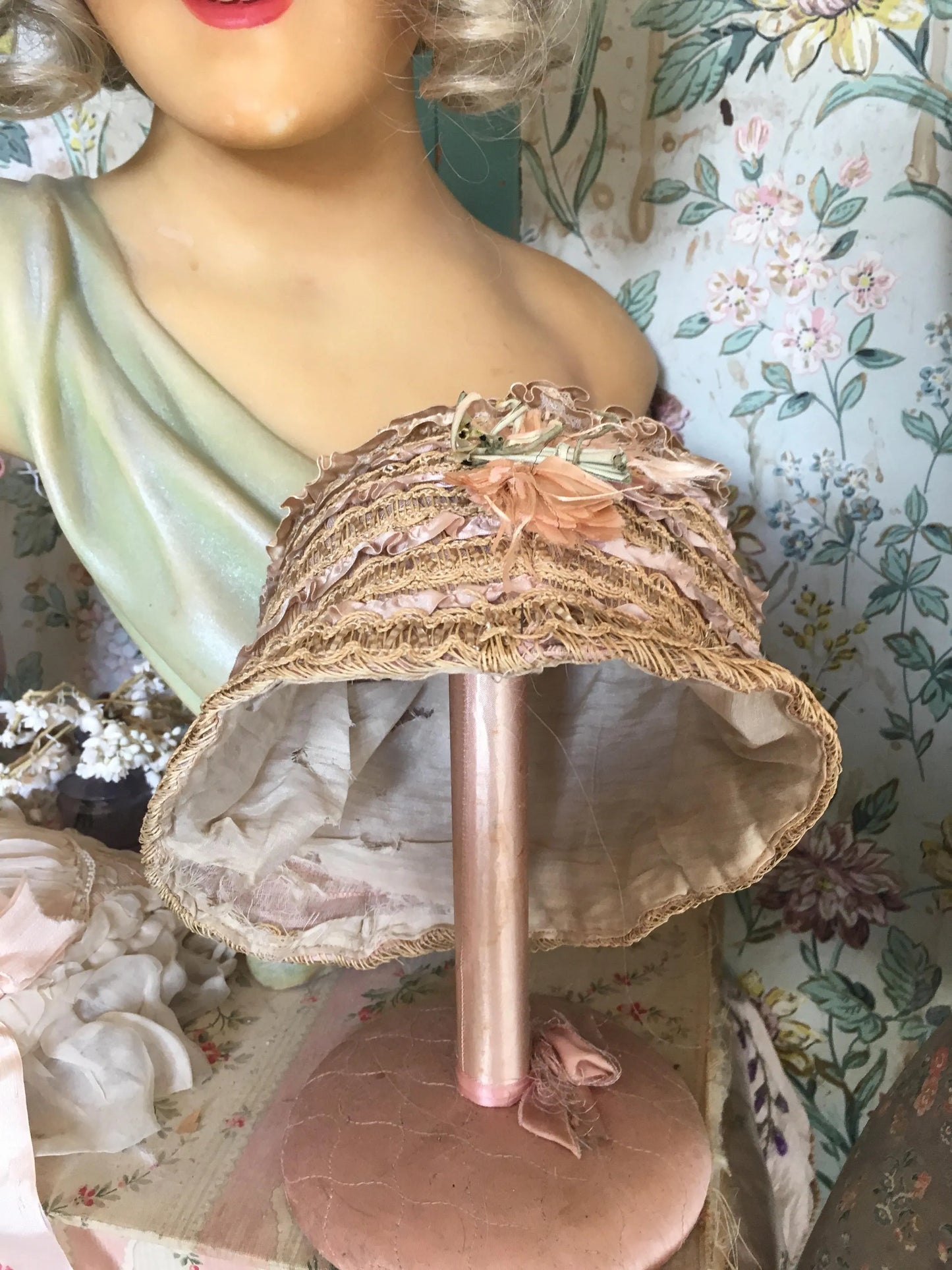 Antique 1920s Hat Cloche Lace Pink Ribbon