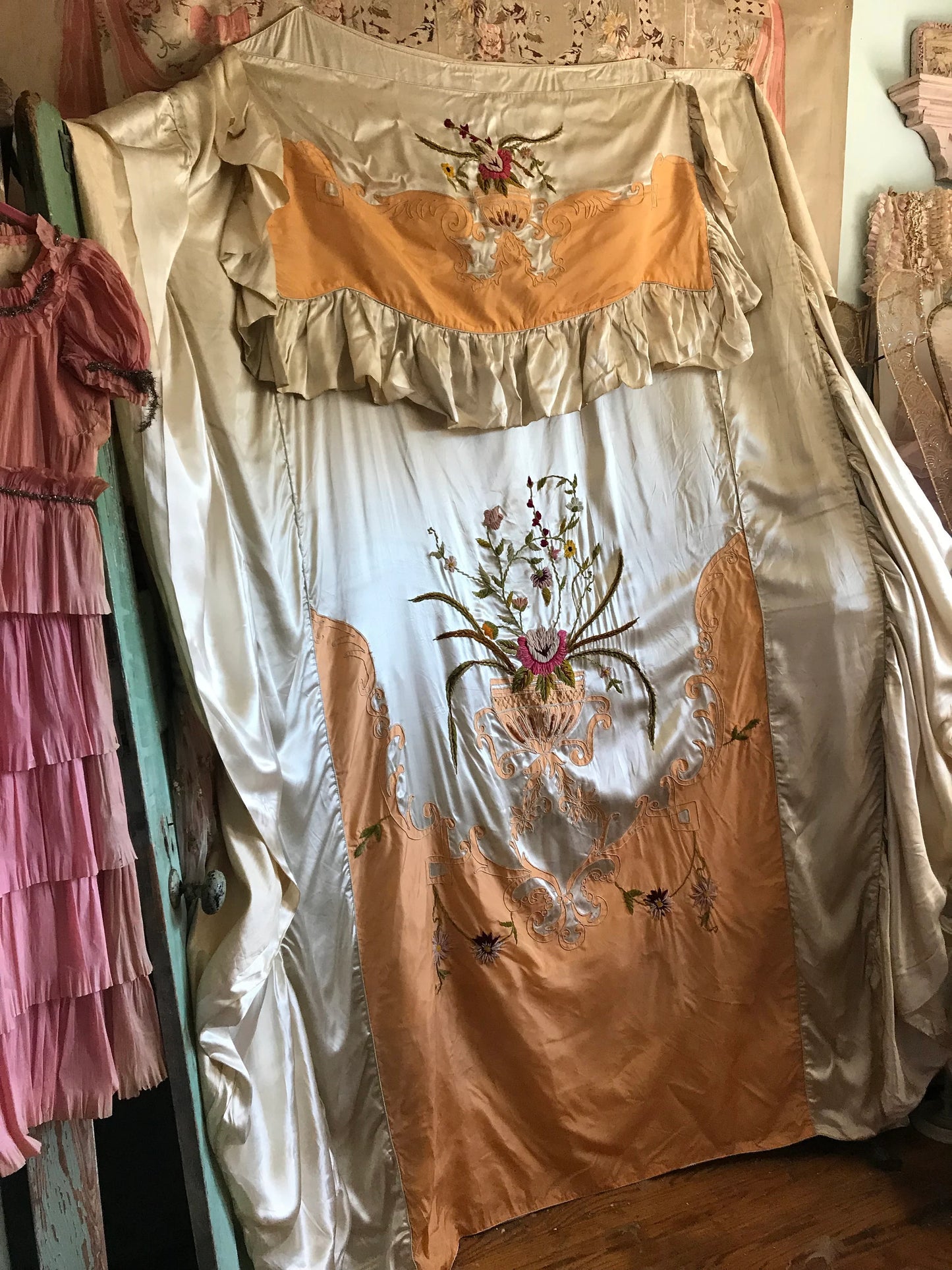 Vintage 1930s 7pc Satin Boudoir Bedspread Set