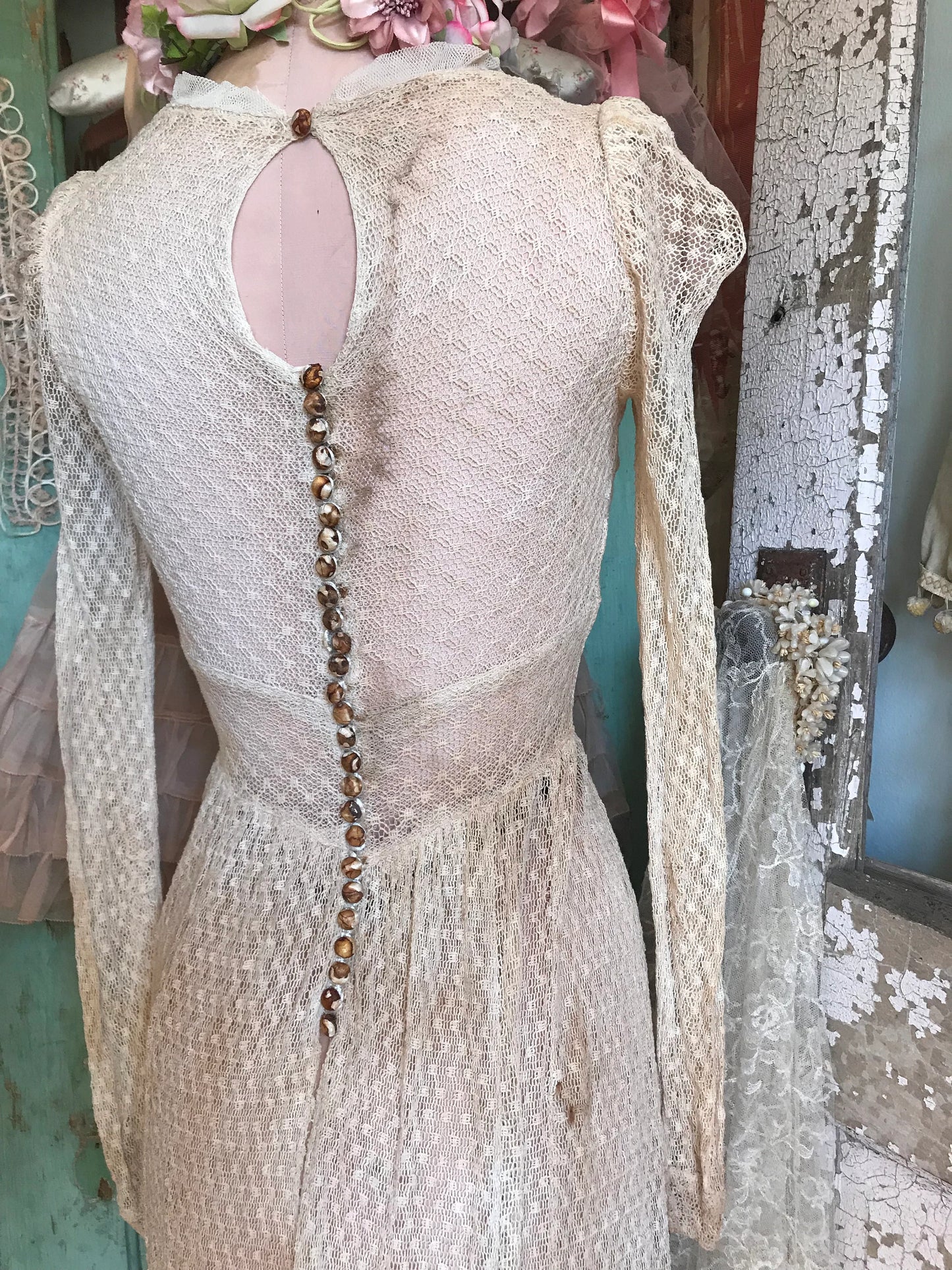 Antique Lace Wedding Dress Long Train