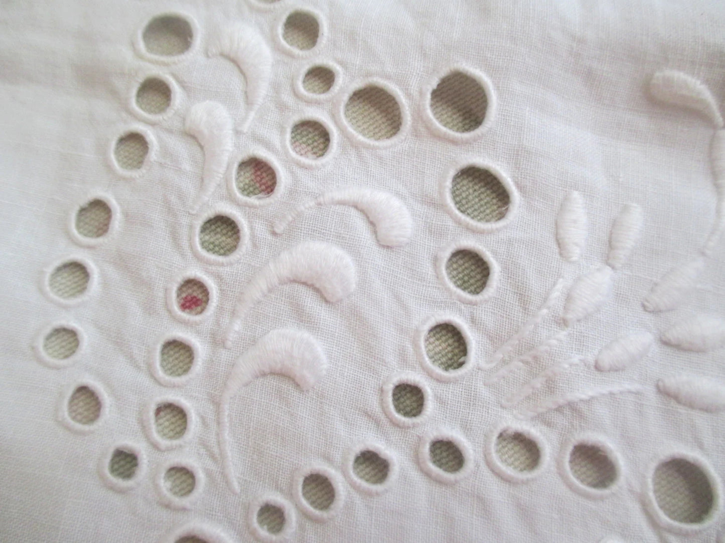 Antique Tablecloth White Linen Embroidered Eyelet Lace