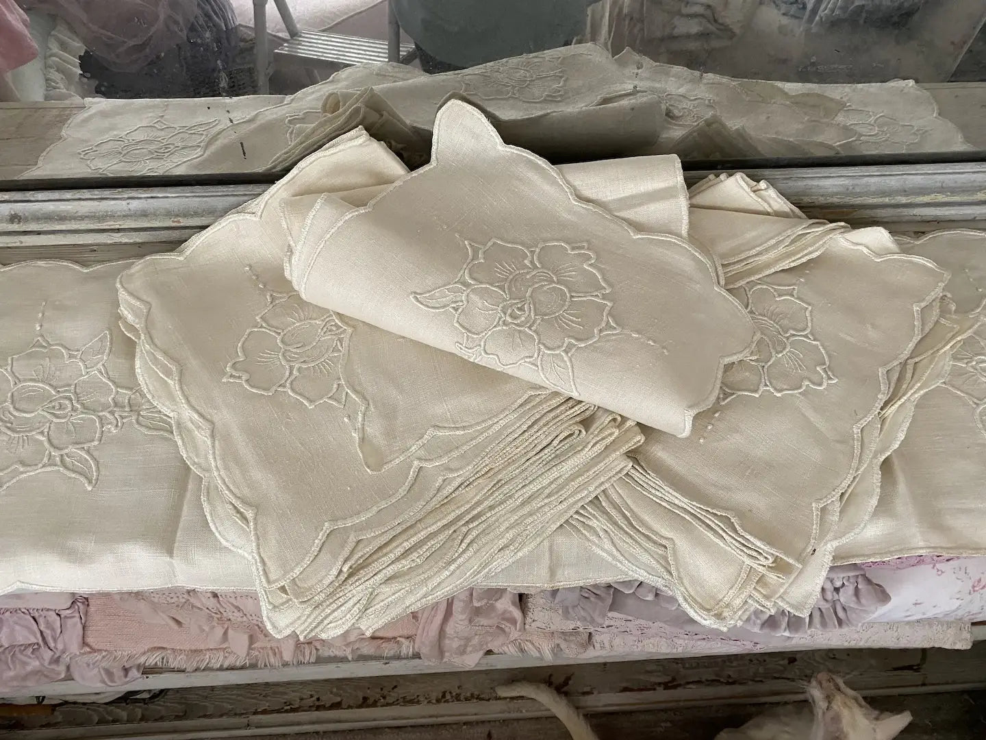 17 Pc Collection Runners Antique Linen Embroidered Rose Table Dressings