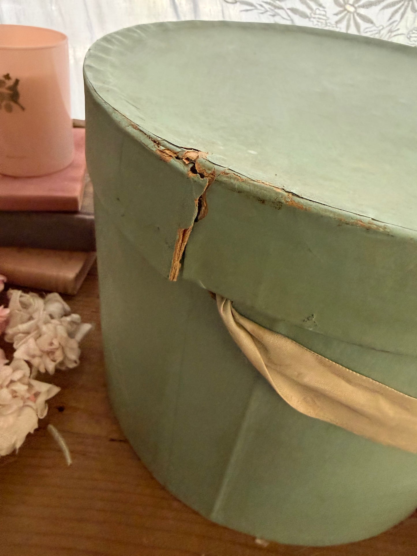 Antique Timeworn Blue Hatbox Ribbon