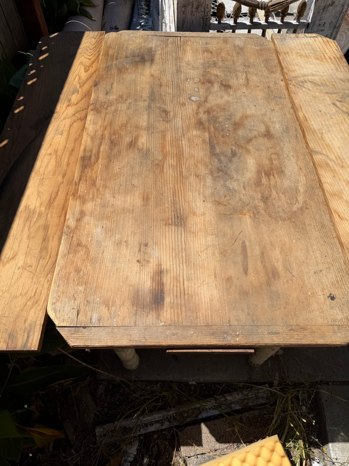 Antique Chippy Shabby Chic Expandable Table